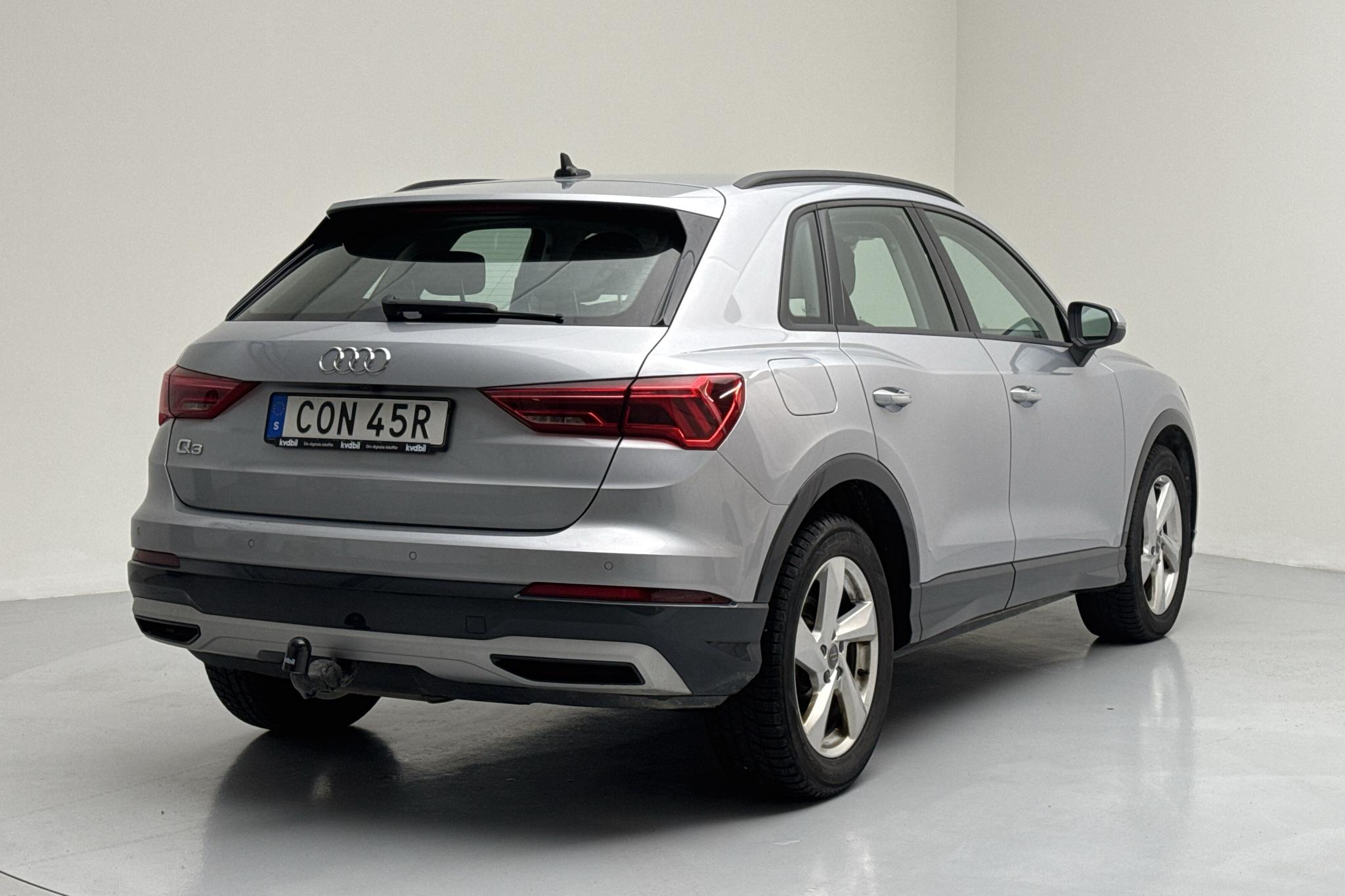 Audi Q3 35 TDI (150hk) - 79 440 km - Automaatne - hõbe - 2020