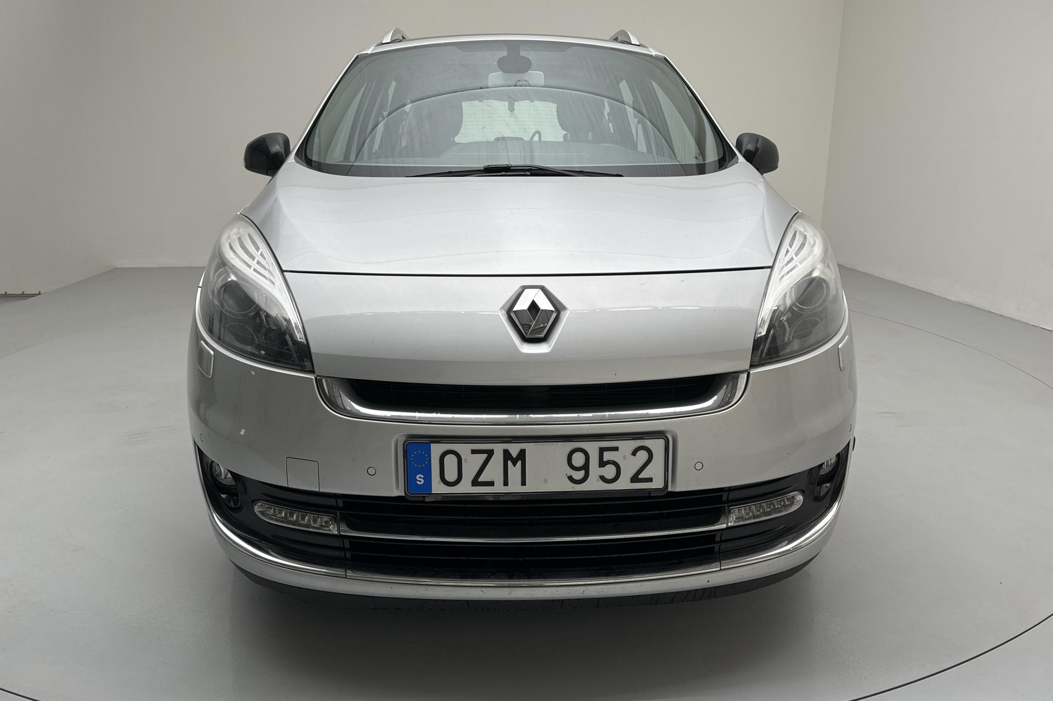 Renault Grand Scénic III 1.5 dCi FAP (110hk) - 125 570 km - Automaatne - hõbe - 2013