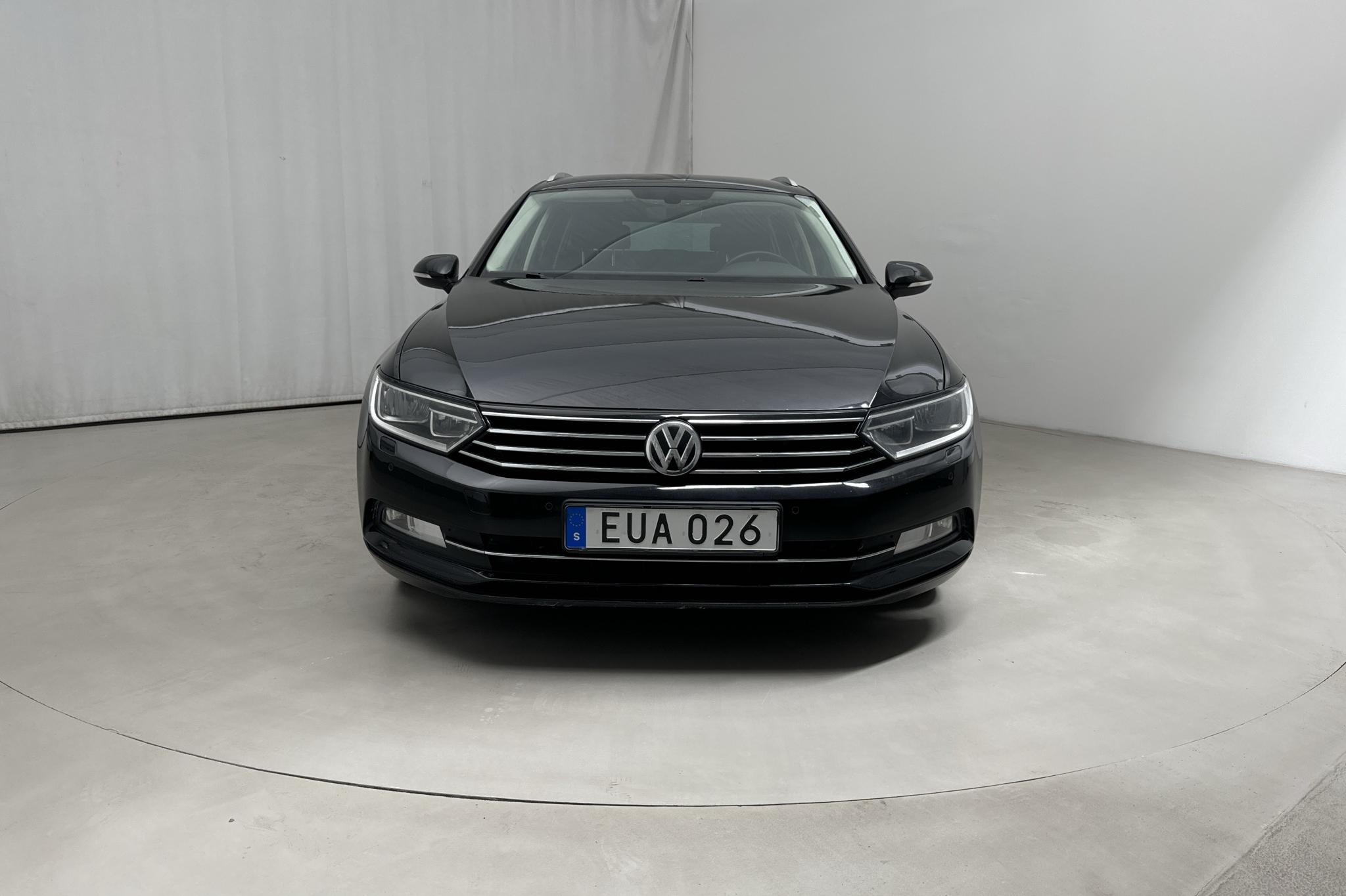 VW Passat 2.0 TDI Sportscombi (150hk) - 160 130 km - Automatic - black - 2015