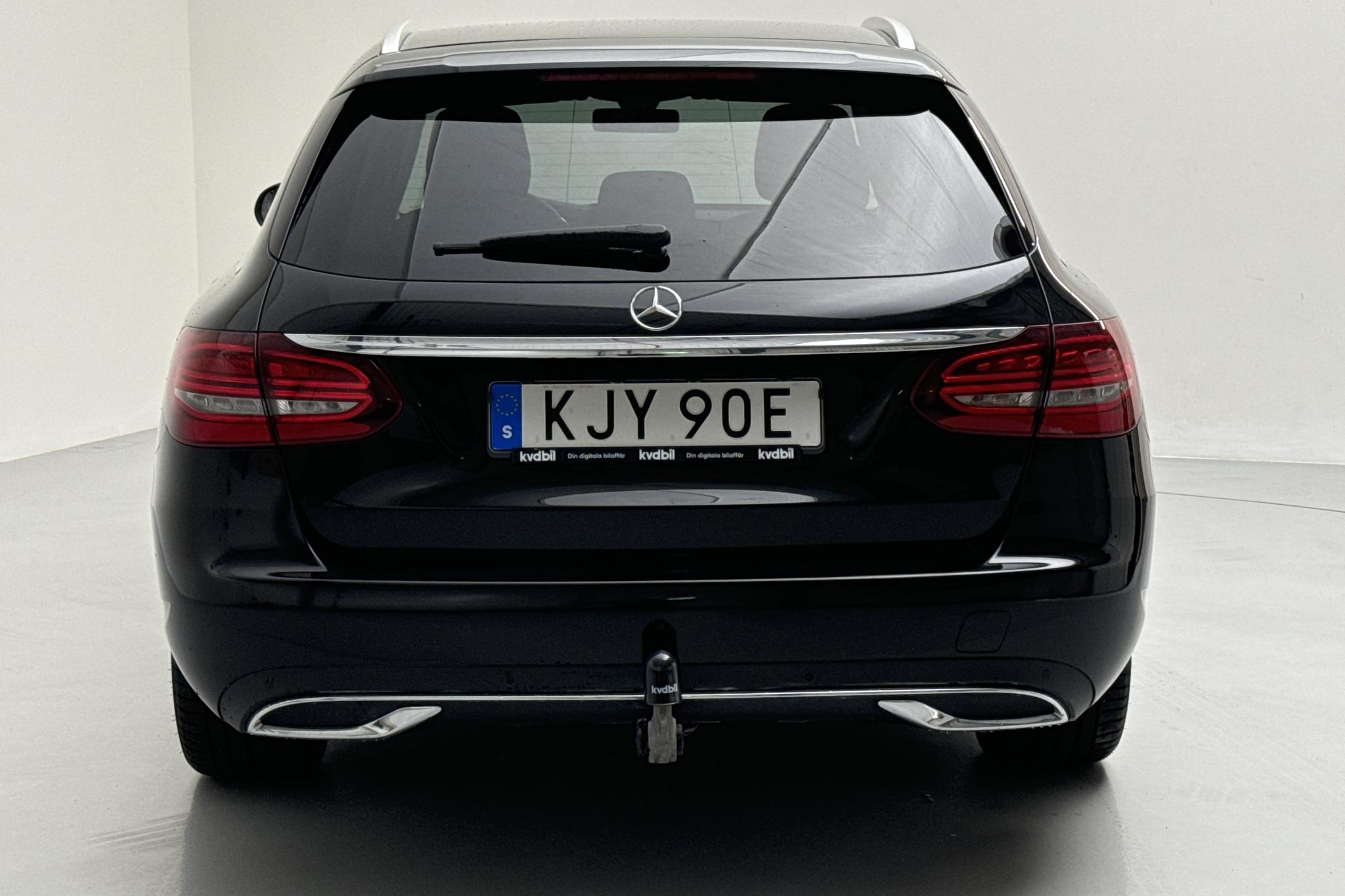 Mercedes C 220 d 4MATIC Kombi S205 (194hk) - 115 090 km - Automatyczna - czarny - 2019