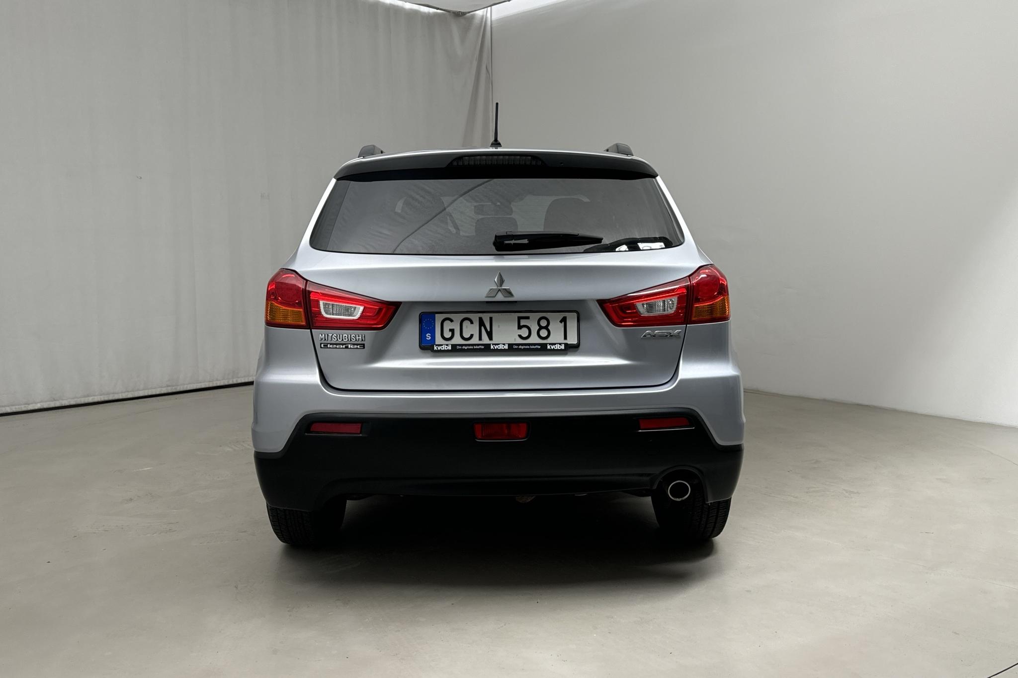 Mitsubishi ASX 1.6 2WD (117hk) - 77 380 km - Manuaalinen - hopea - 2012