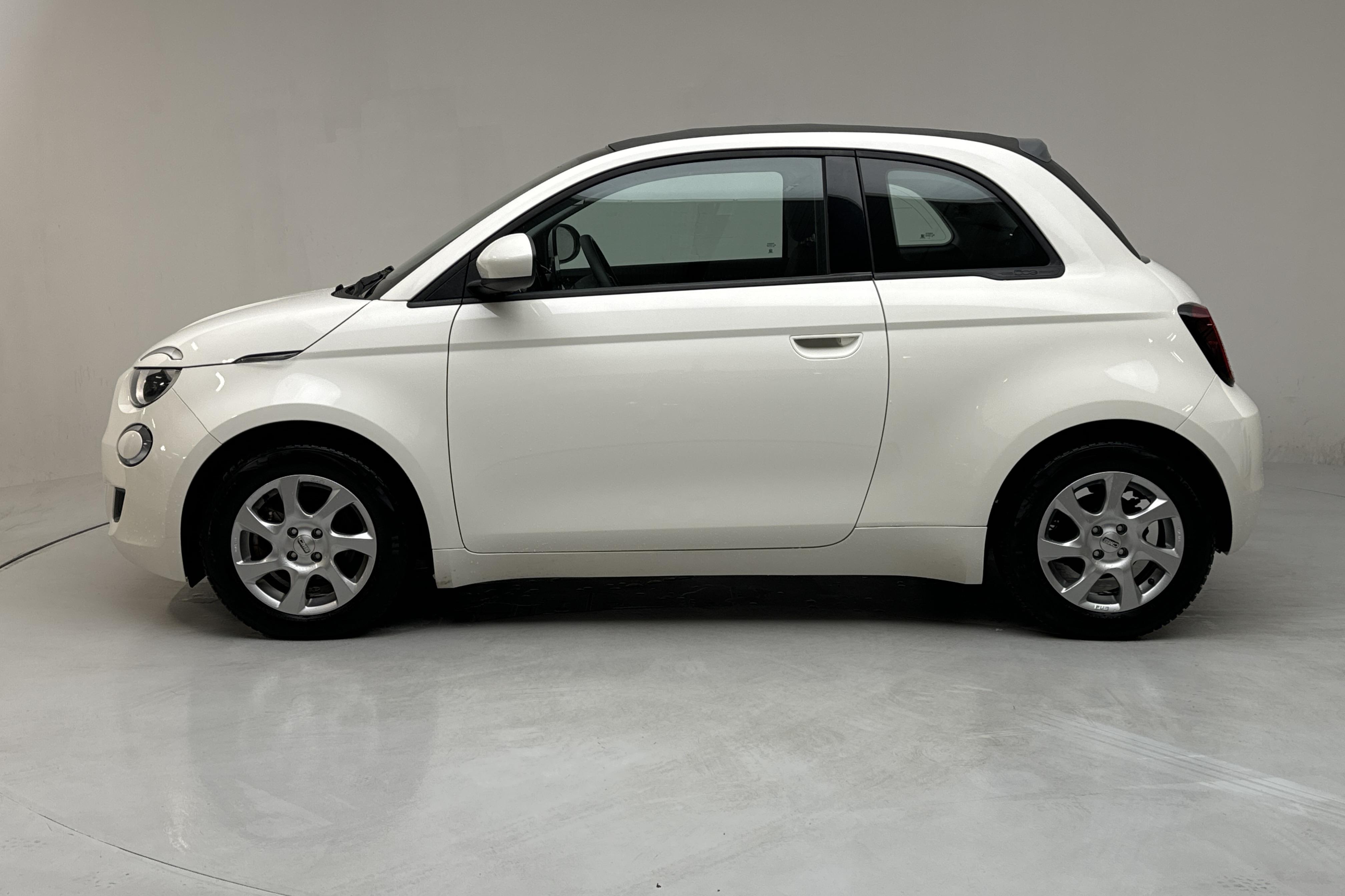 Fiat 500e Cabriolet (118hk) - 45 520 km - Automaattinen - valkoinen - 2021