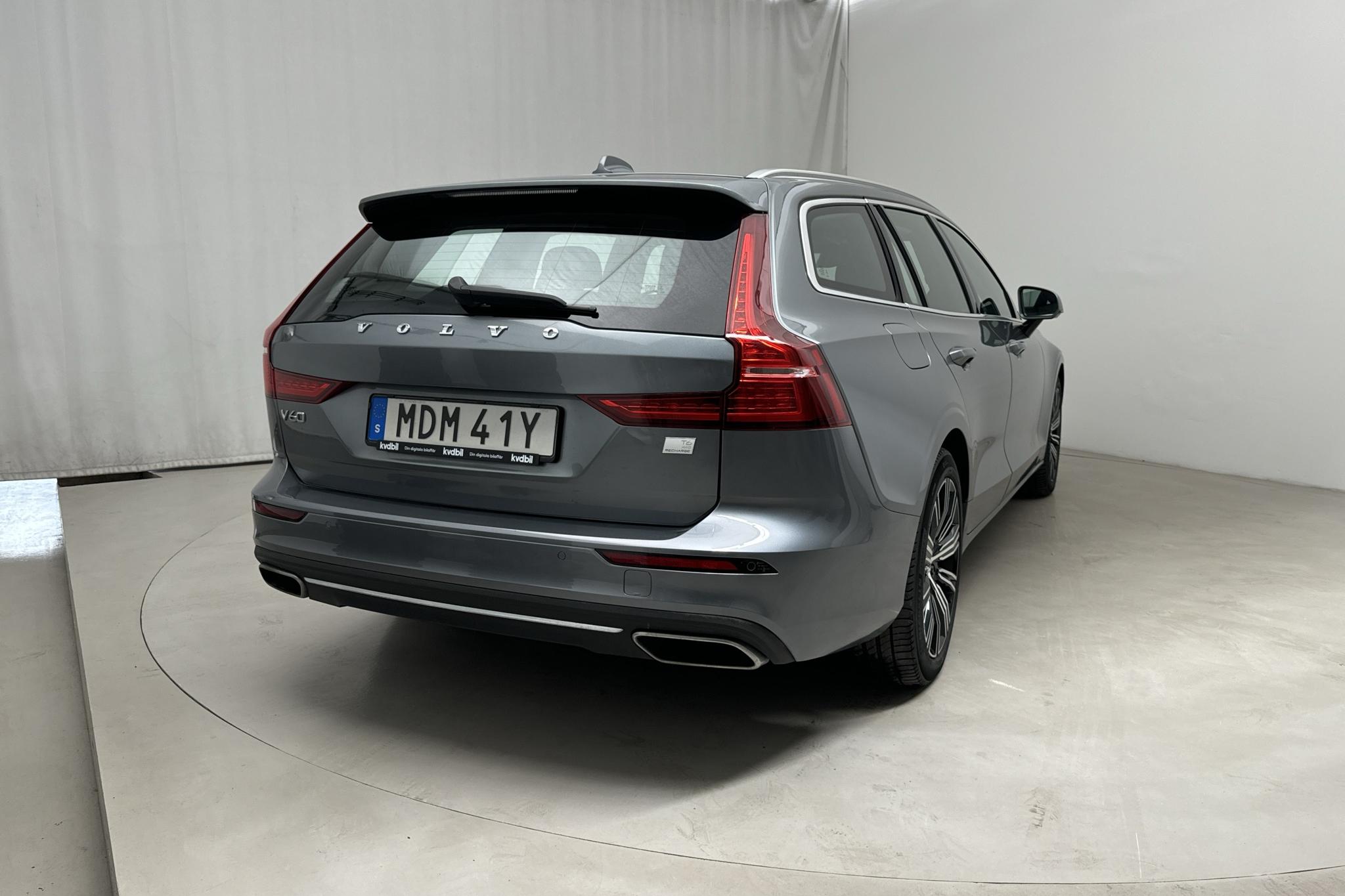 Volvo V60 T6 AWD Twin Engine (340hk) - 5 752 mil - Automat - grå - 2021