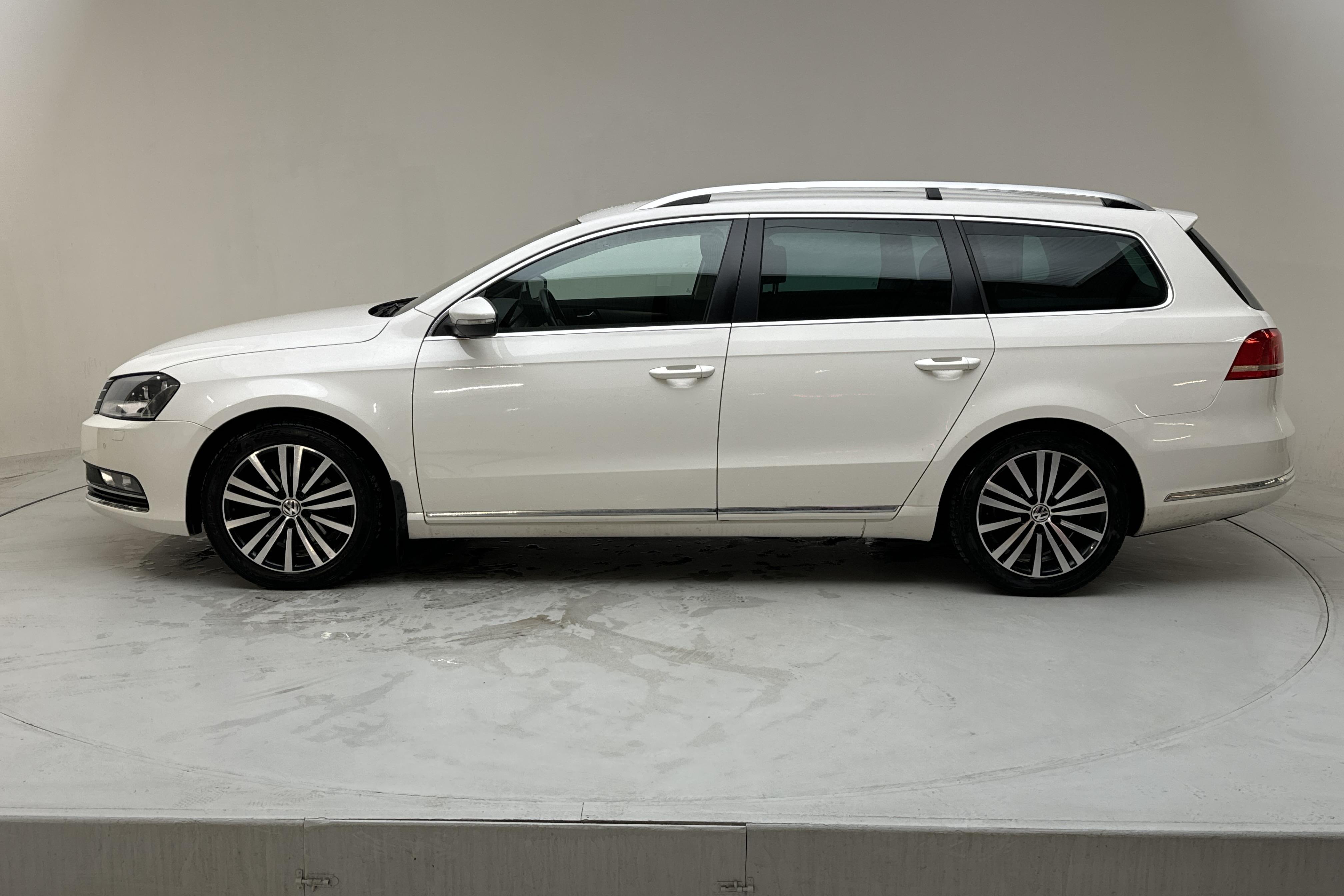 VW Passat 1.4 TSI EcoFuel Variant (150hk) - 181 160 km - Automaatne - valge - 2014