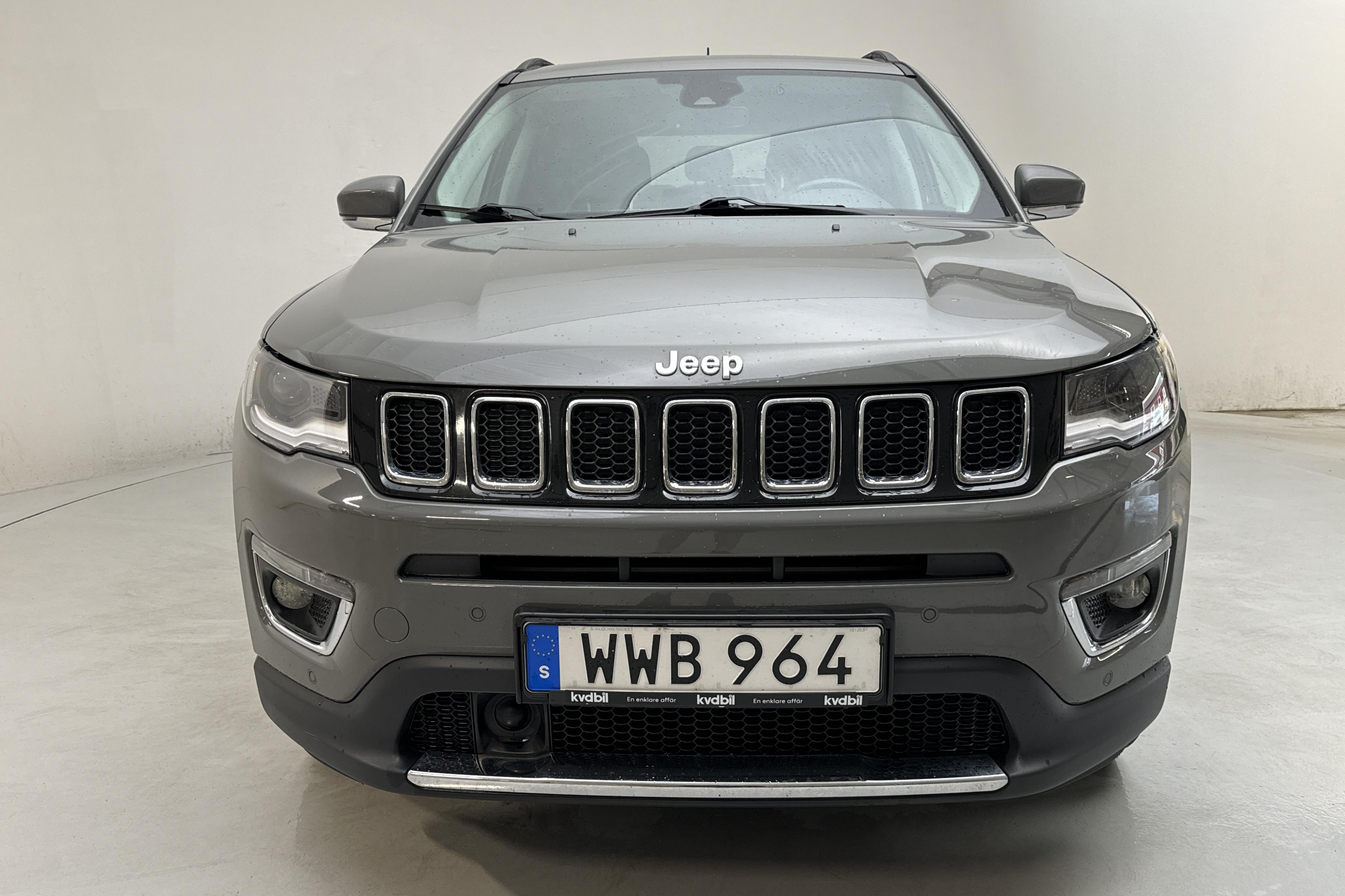 Jeep Compass 1.4 Multiair 4WD (170hk) - 7 204 mil - Automat - grå - 2019