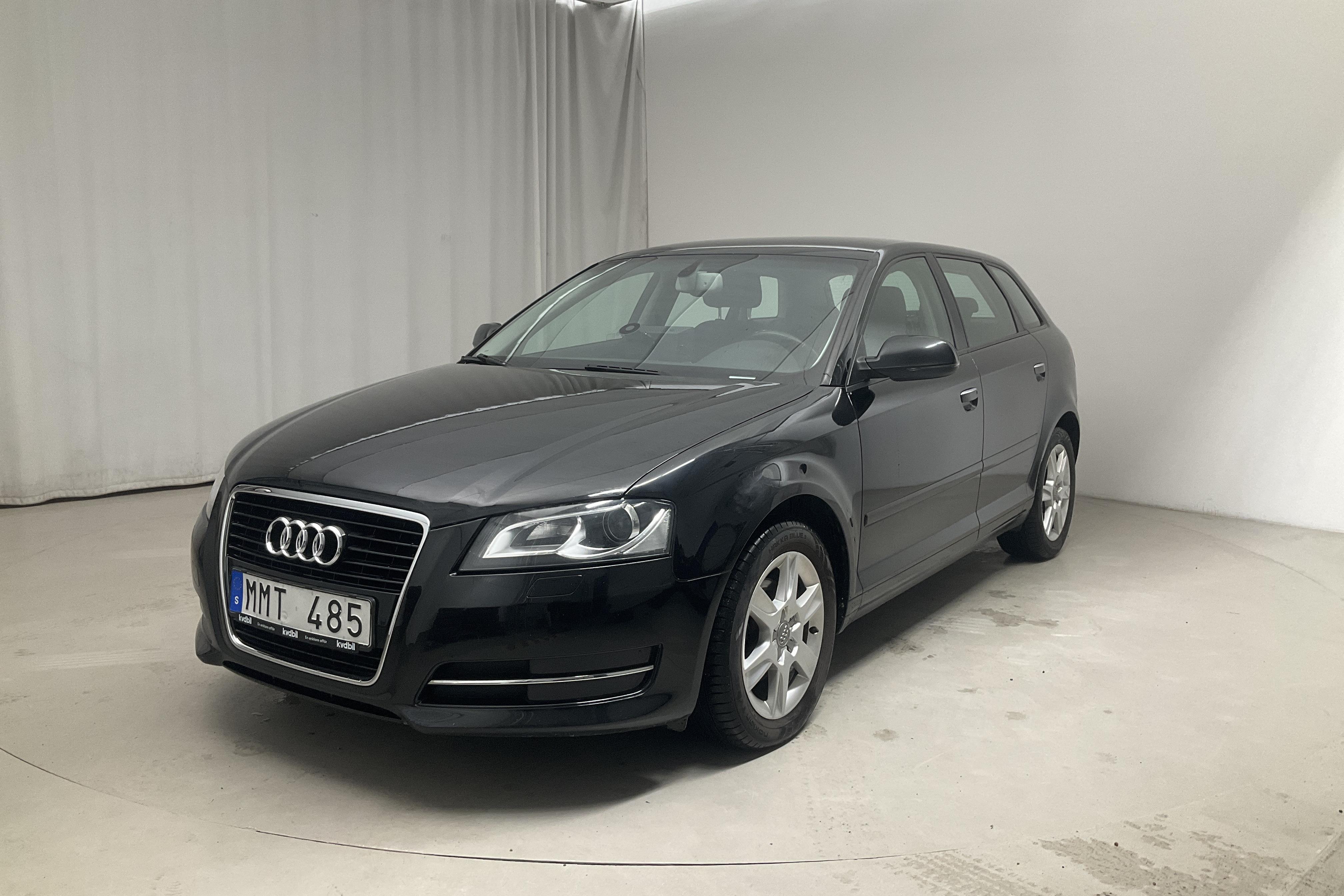 Audi A3 1.6 TDI Sportback (105hk) - 175 660 km - Käsitsi - must - 2013