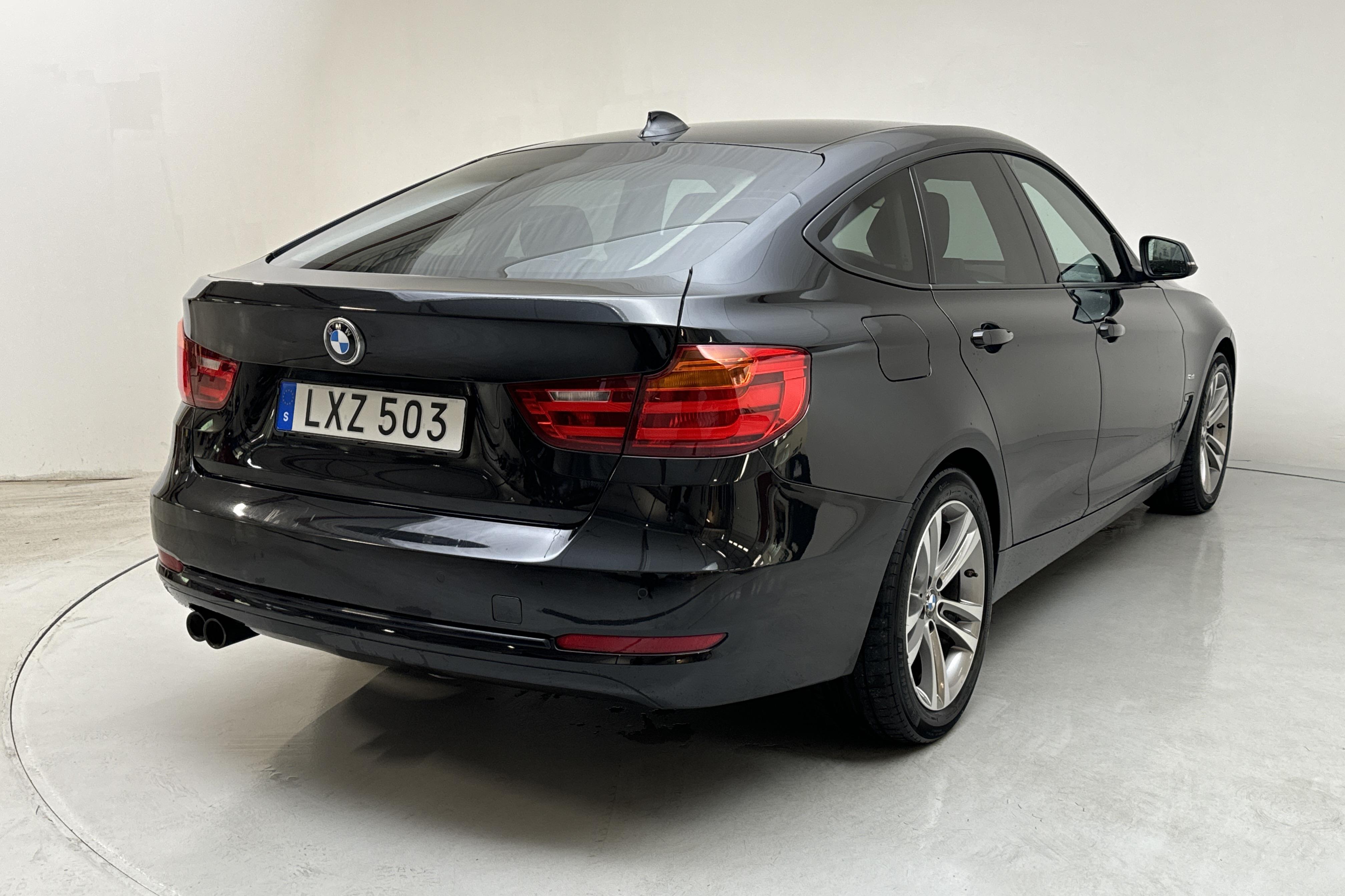 BMW 320d GT xDrive, F34 (190hk) - 231 480 km - Automaattinen - musta - 2016