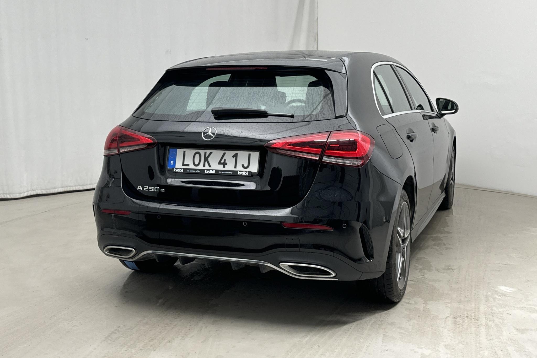 Mercedes A 250 e 5dr W177 (218hk) - 103 960 km - Automatyczna - czarny - 2021