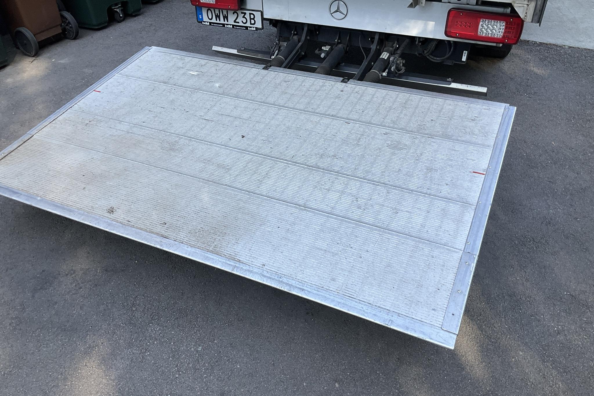 Mercedes Sprinter 317 CDI Volymskåp RWD (170hk) - 32 720 km - Automatyczna - biały - 2023