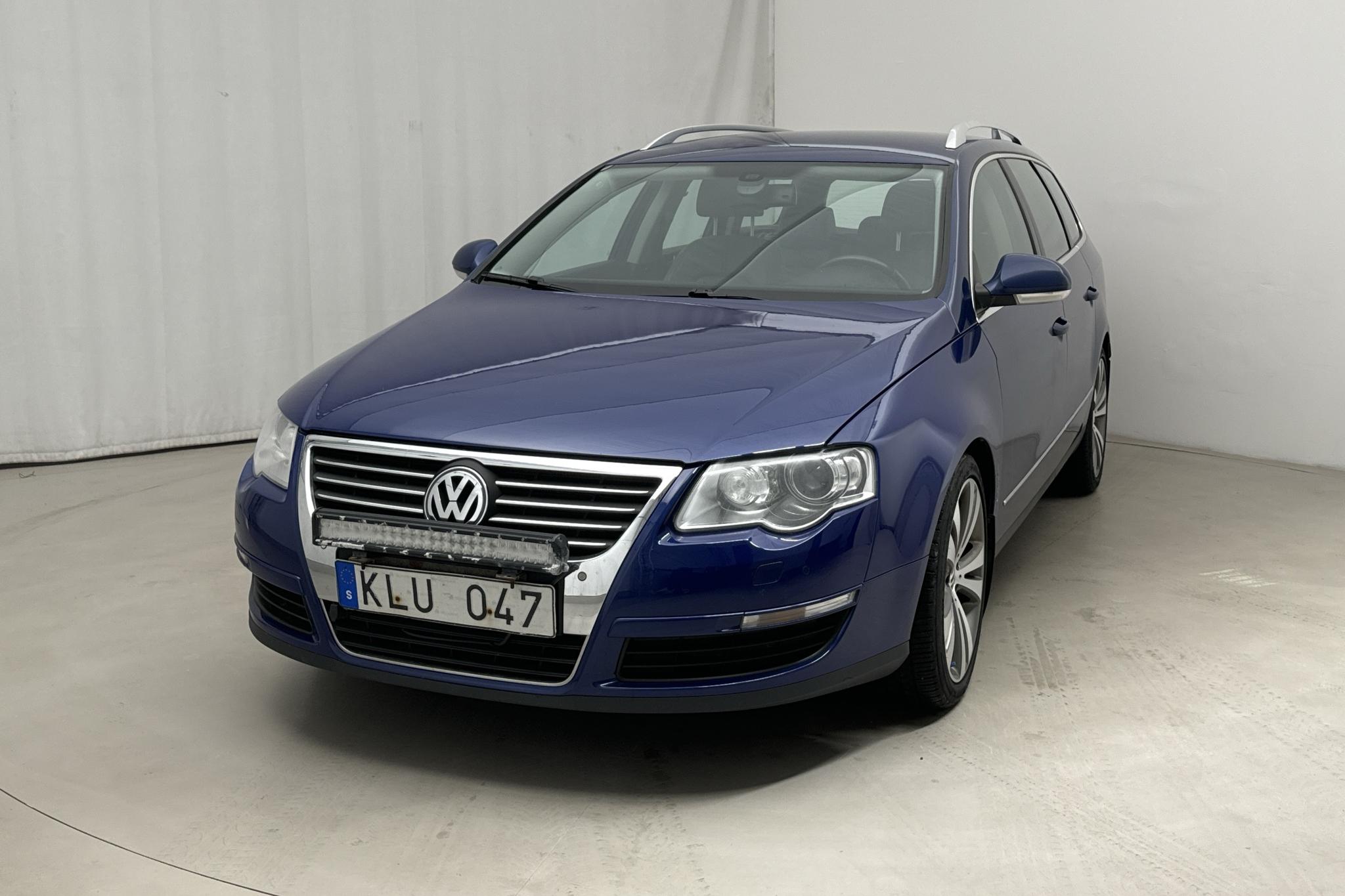 VW Passat 3.2 V6 Variant 4-Motion (250hk) - 214 050 km - Automaattinen - Light Blue - 2009