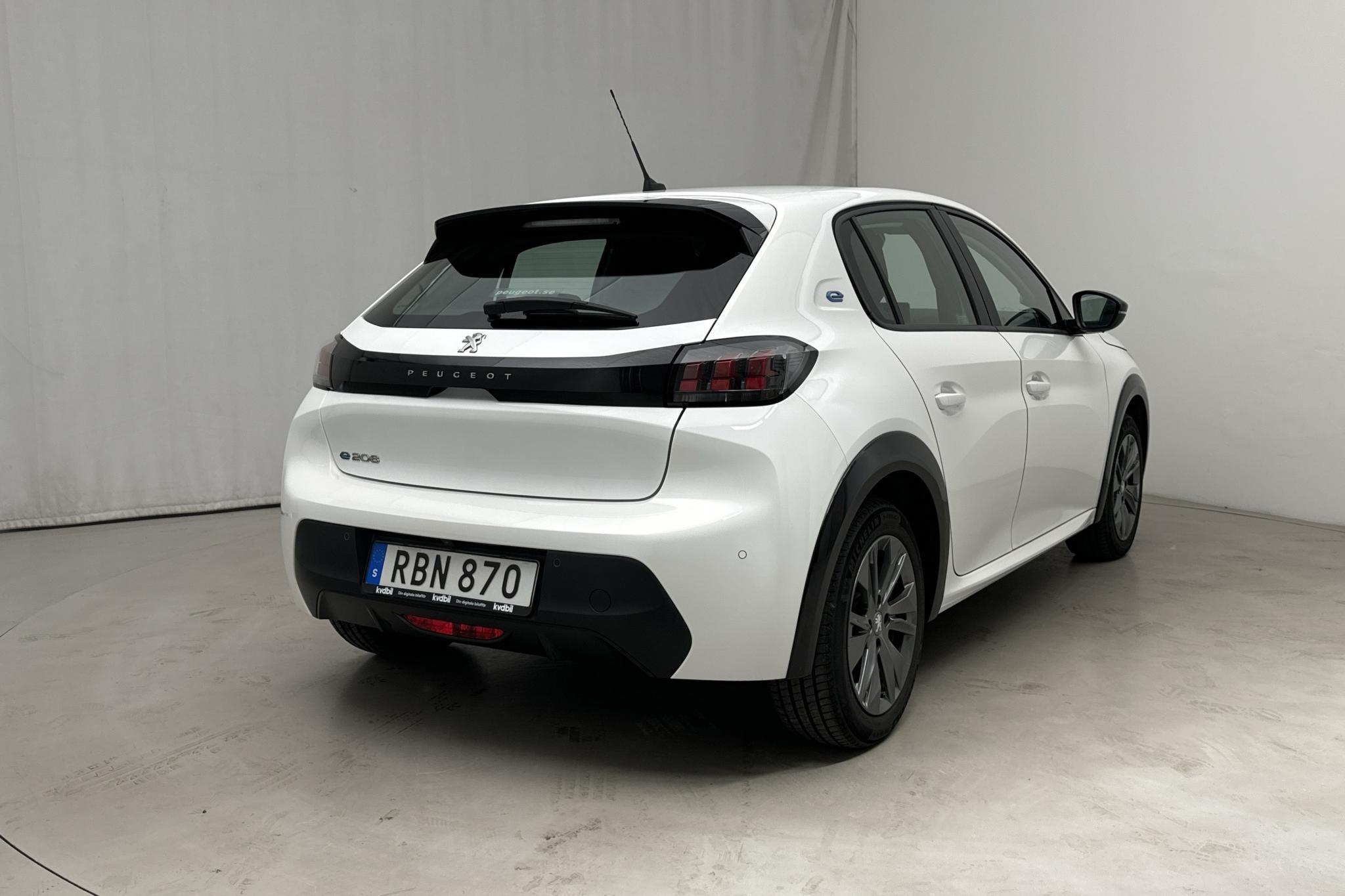 Peugeot e-208 50 kWh 5dr (136hk) - 22 500 km - Automatyczna - biały - 2022