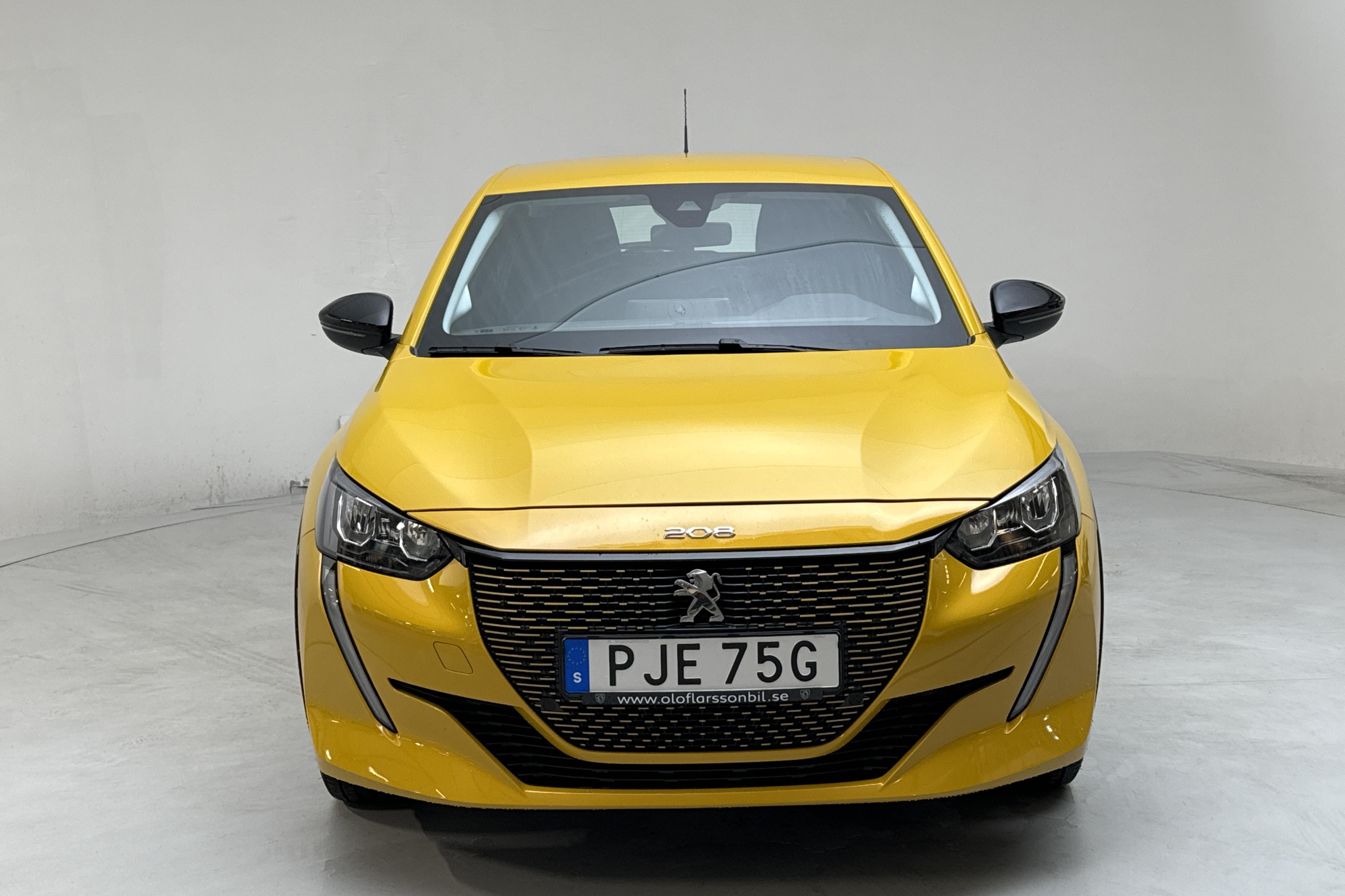 Peugeot e-208 50 kWh 5dr (136hk) - 30 580 km - Automatyczna - żółty - 2022