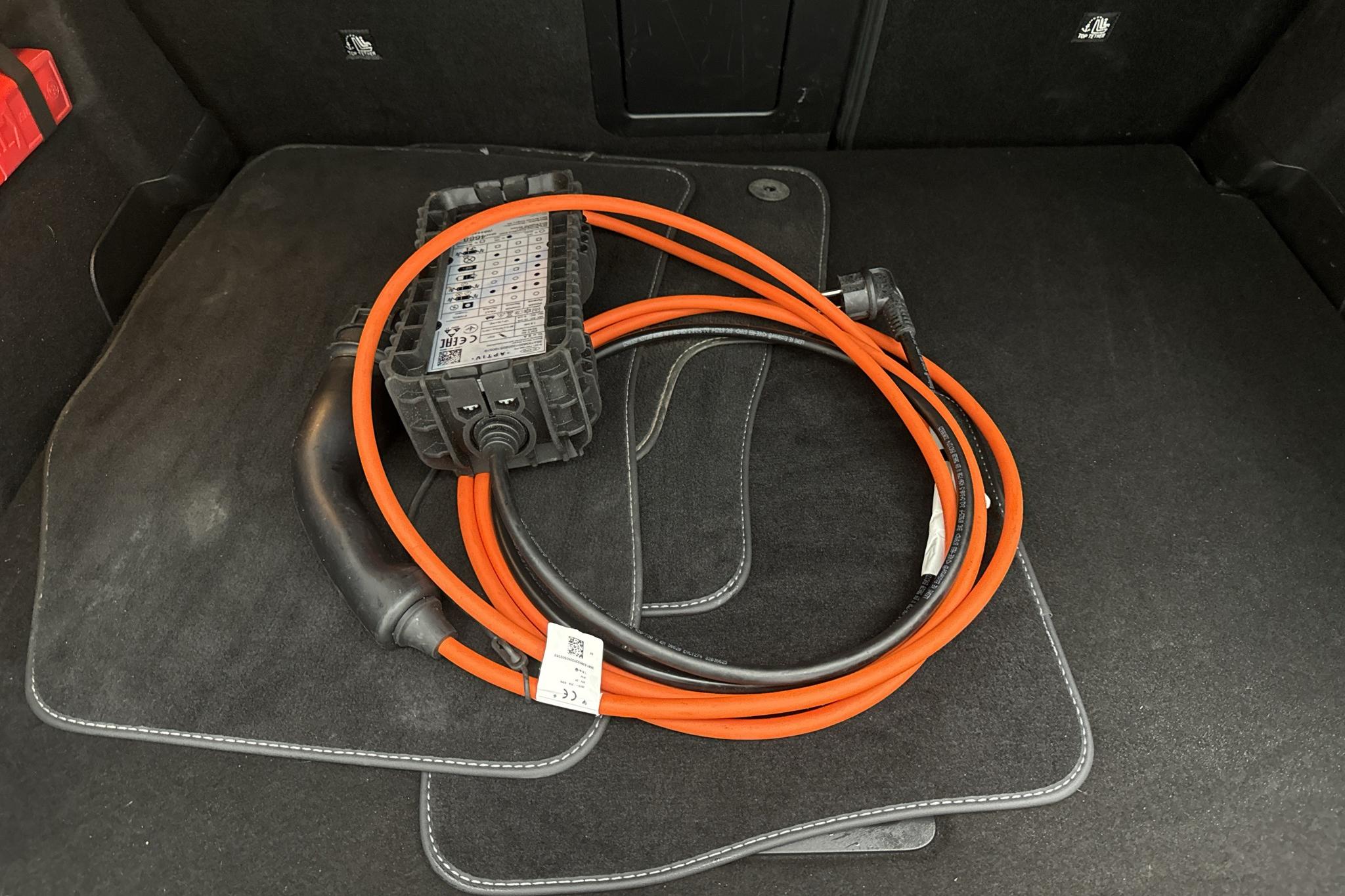 Citroen e-C4 50 kWh (136hk) - 2 737 mil - Automat - orange - 2022