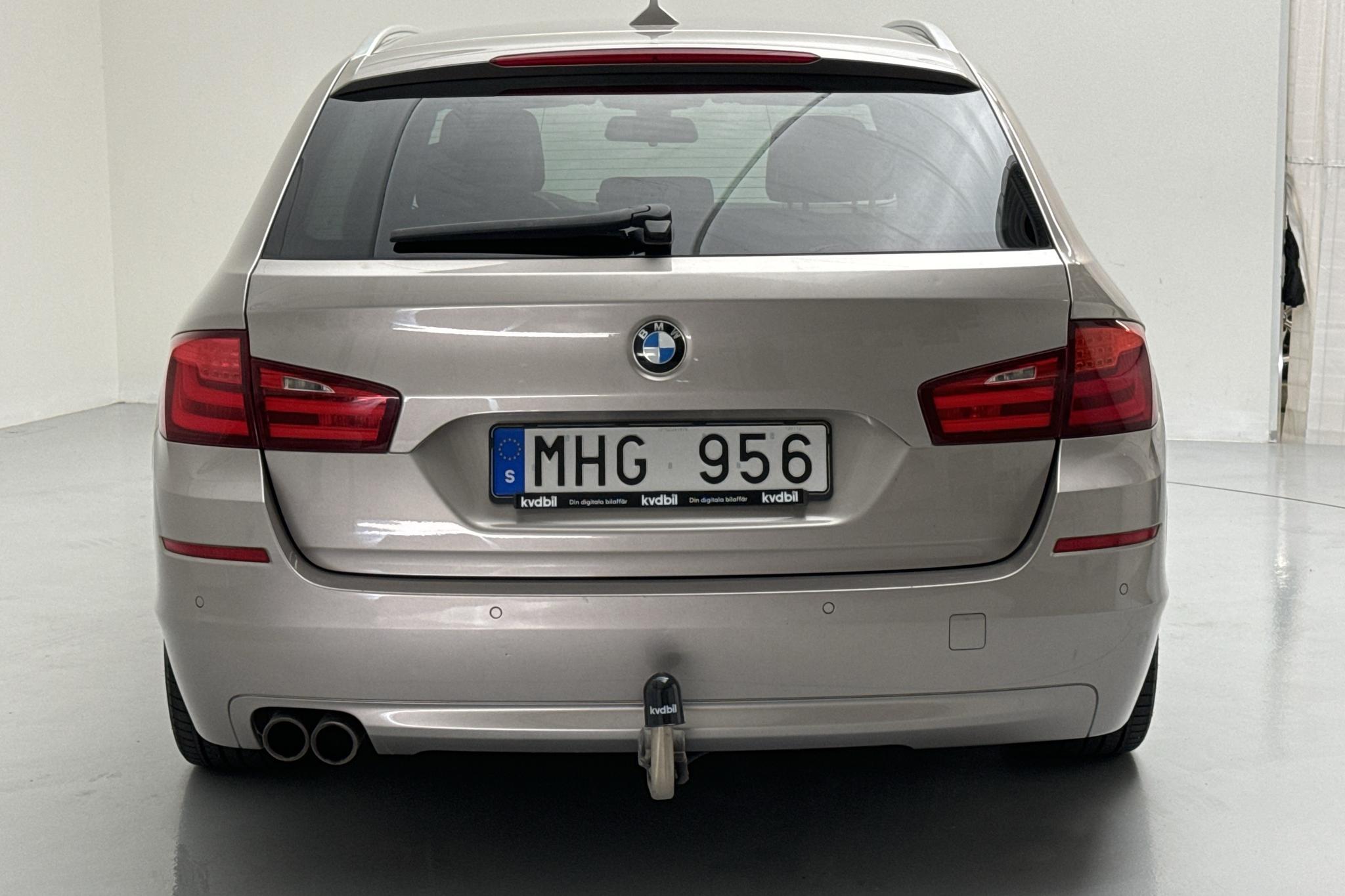 BMW 520d Touring, F11 (184hk) - 158 510 km - Automaatne - hõbe - 2012