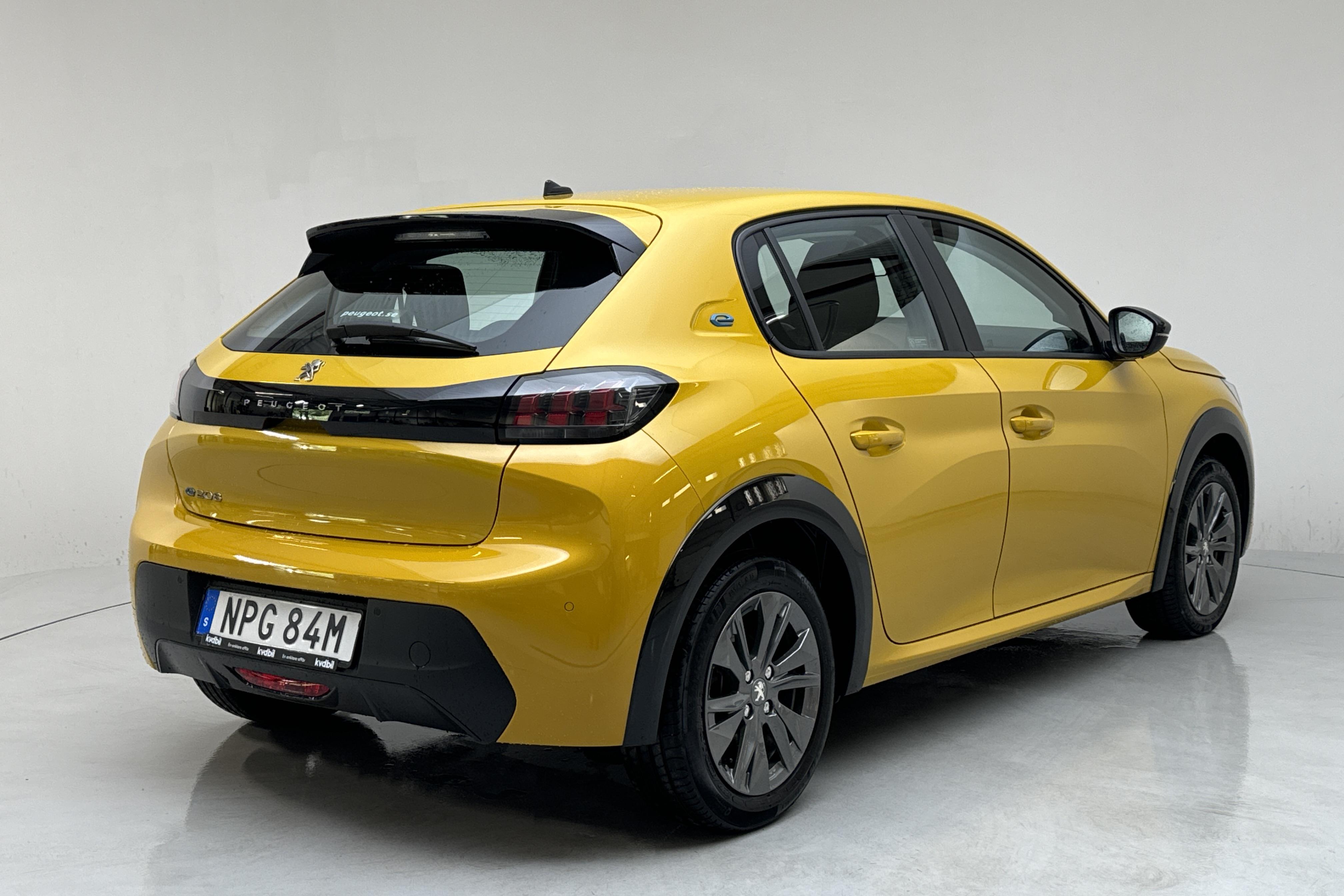 Peugeot e-208 50 kWh 5dr (136hk) - 27 080 km - Automatic - yellow - 2022