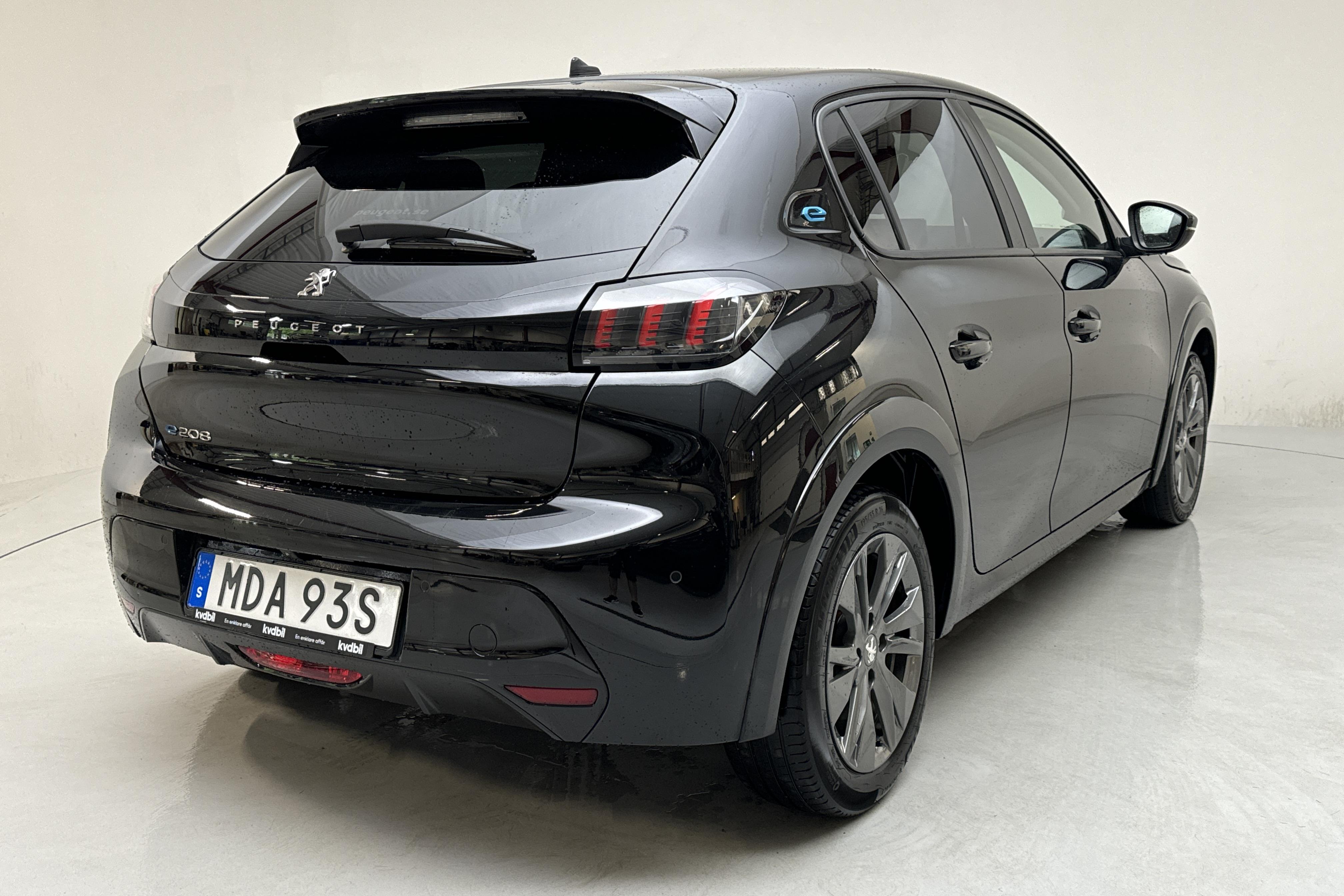 Peugeot e-208 50 kWh 5dr (136hk) - 49 010 km - Automatic - black - 2021