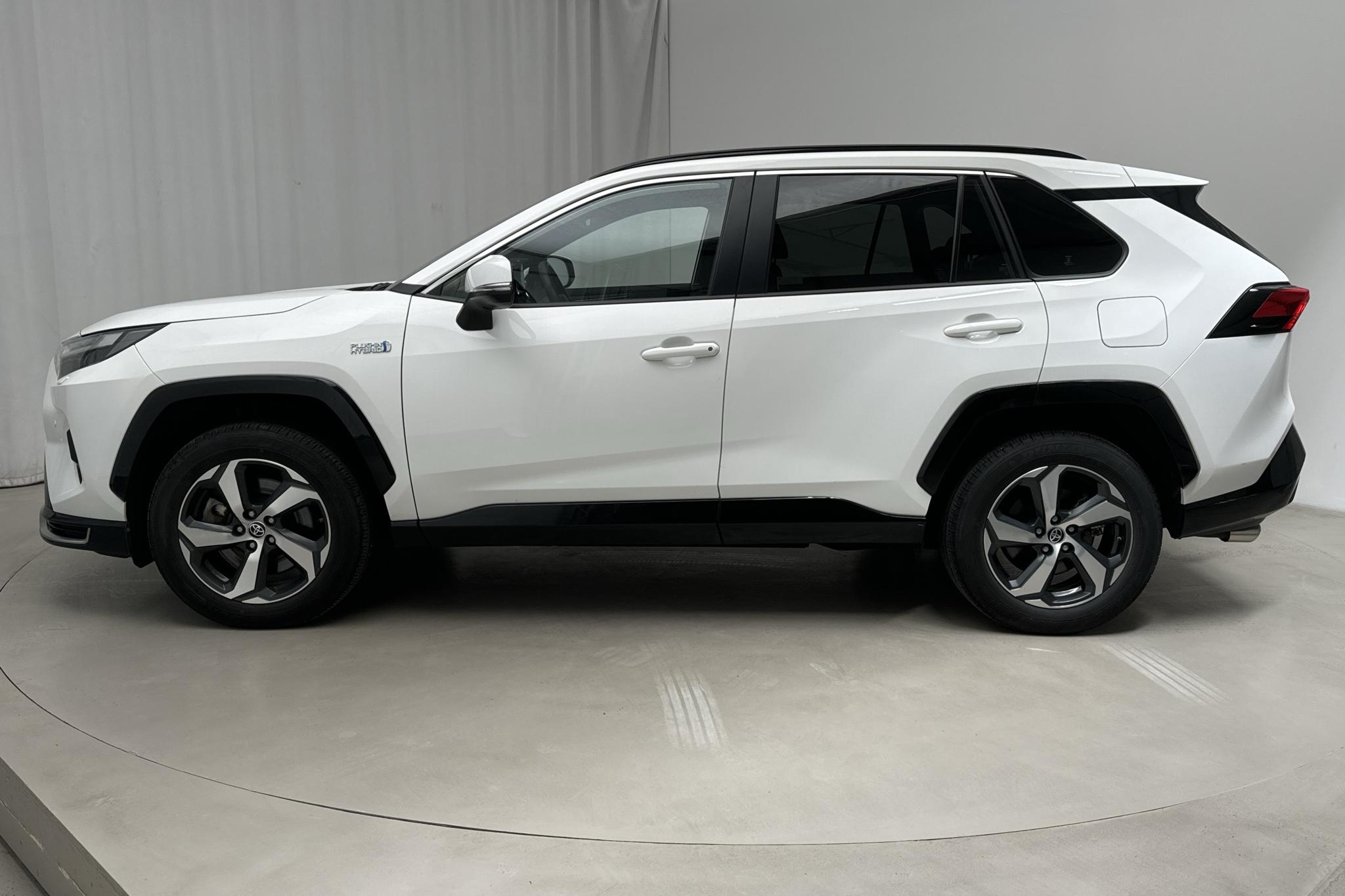 Toyota RAV4 2.5 Plug-in Hybrid AWD (306hk) - 26 900 km - Automaattinen - valkoinen - 2023