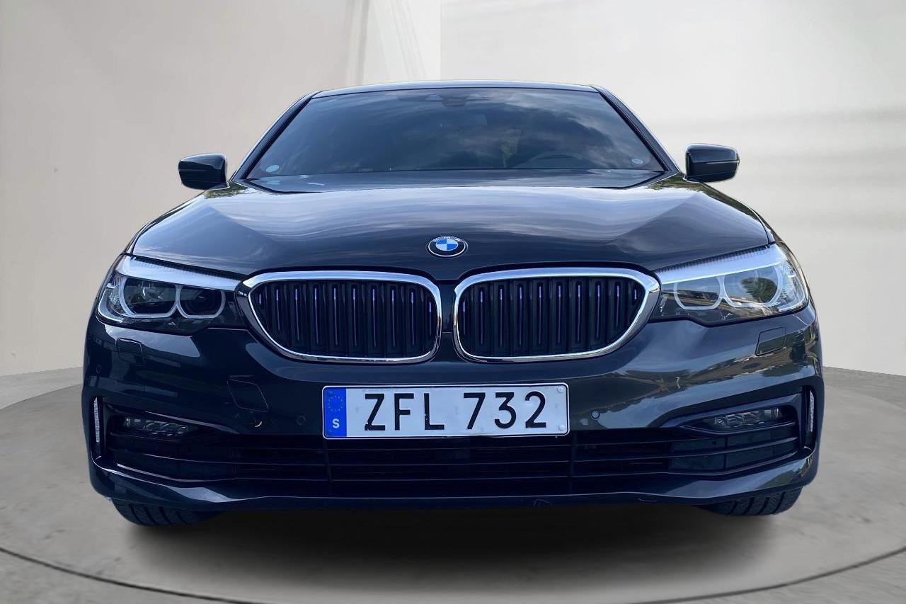 BMW 530e iPerformance Sedan, G30 (252hk) - 7 778 mil - Automat - grå - 2019