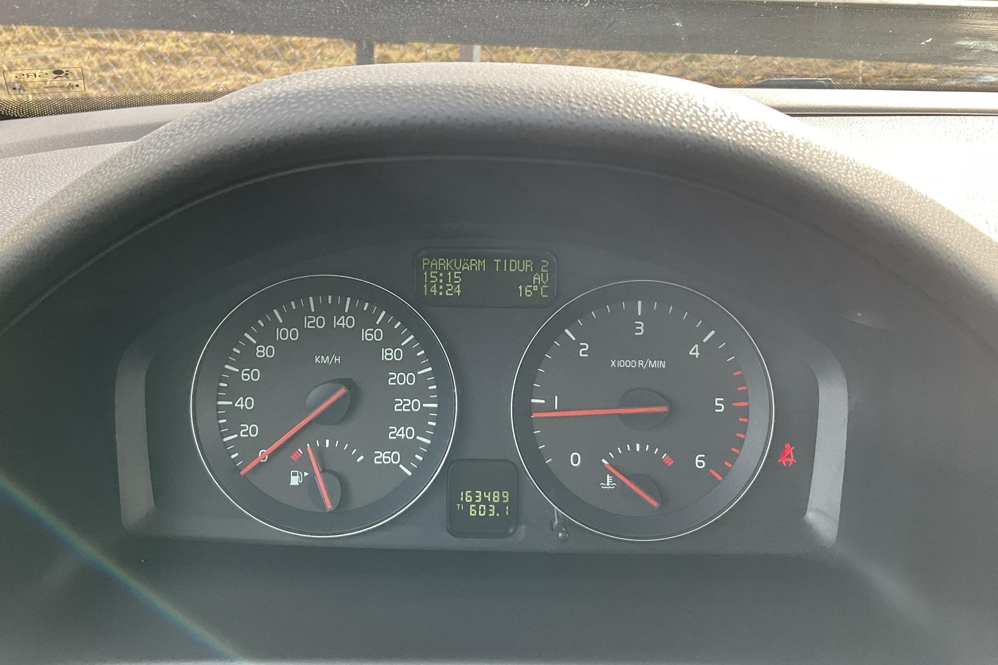 Volvo C30 1.6D DRIVe (109hk) - 163 490 km - Käsitsi - punane - 2011