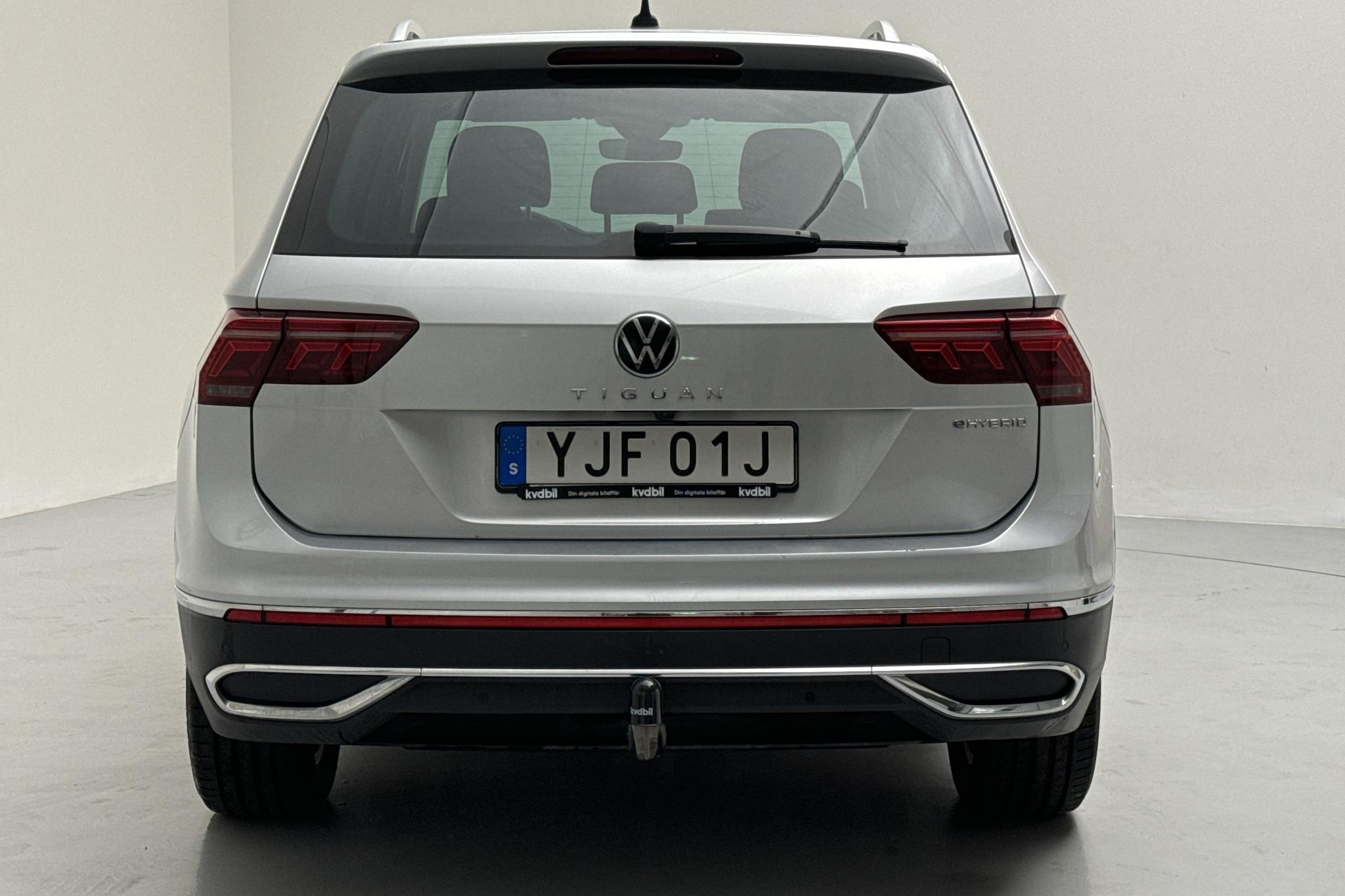 VW Tiguan 1.4 TSI eHybrid (245hk) - 101 620 km - Automatic - silver - 2022