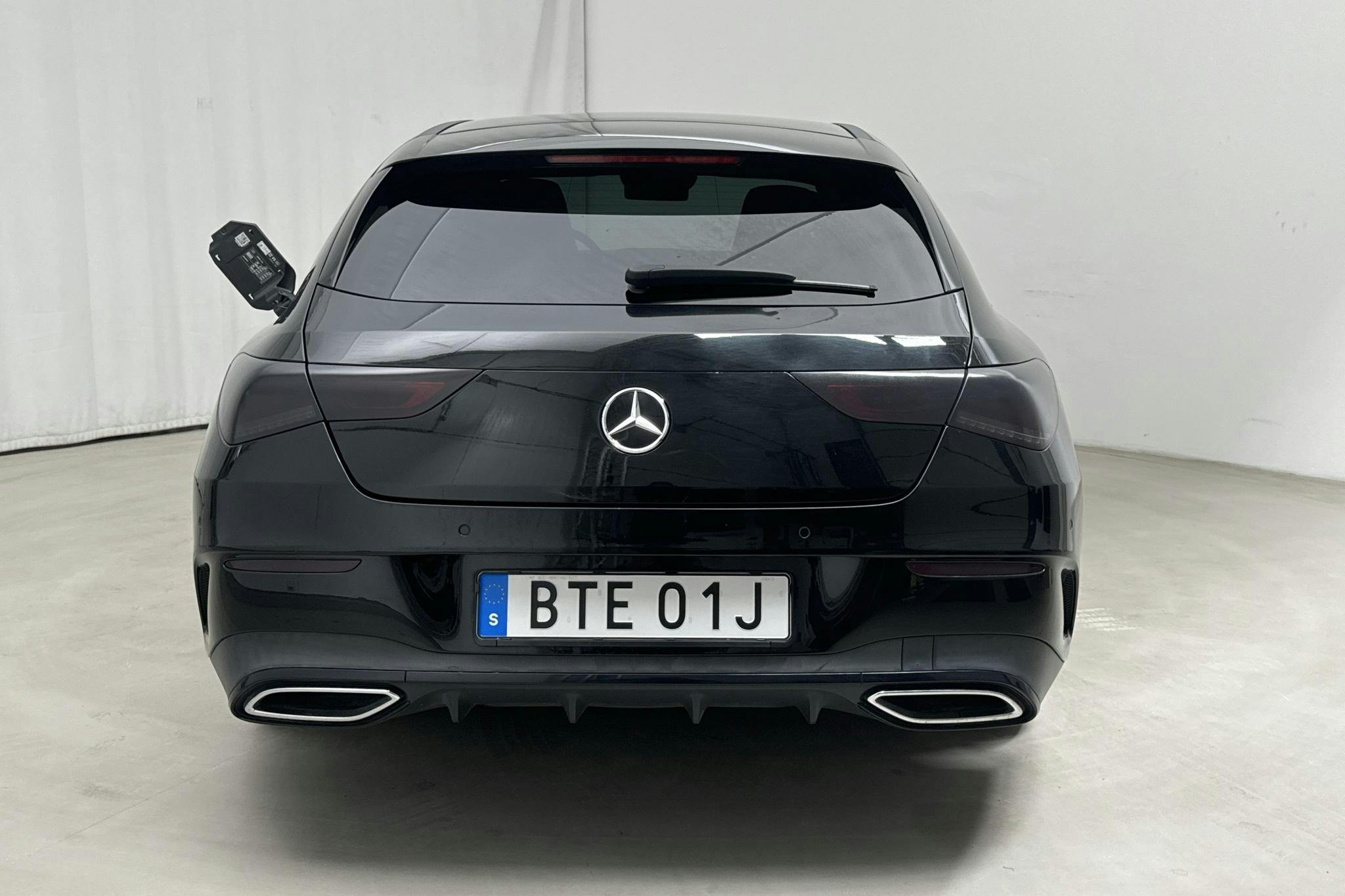 Mercedes CLA 200 Shooting Brake X118 (163hk) - 75 470 km - Automatic - black - 2020