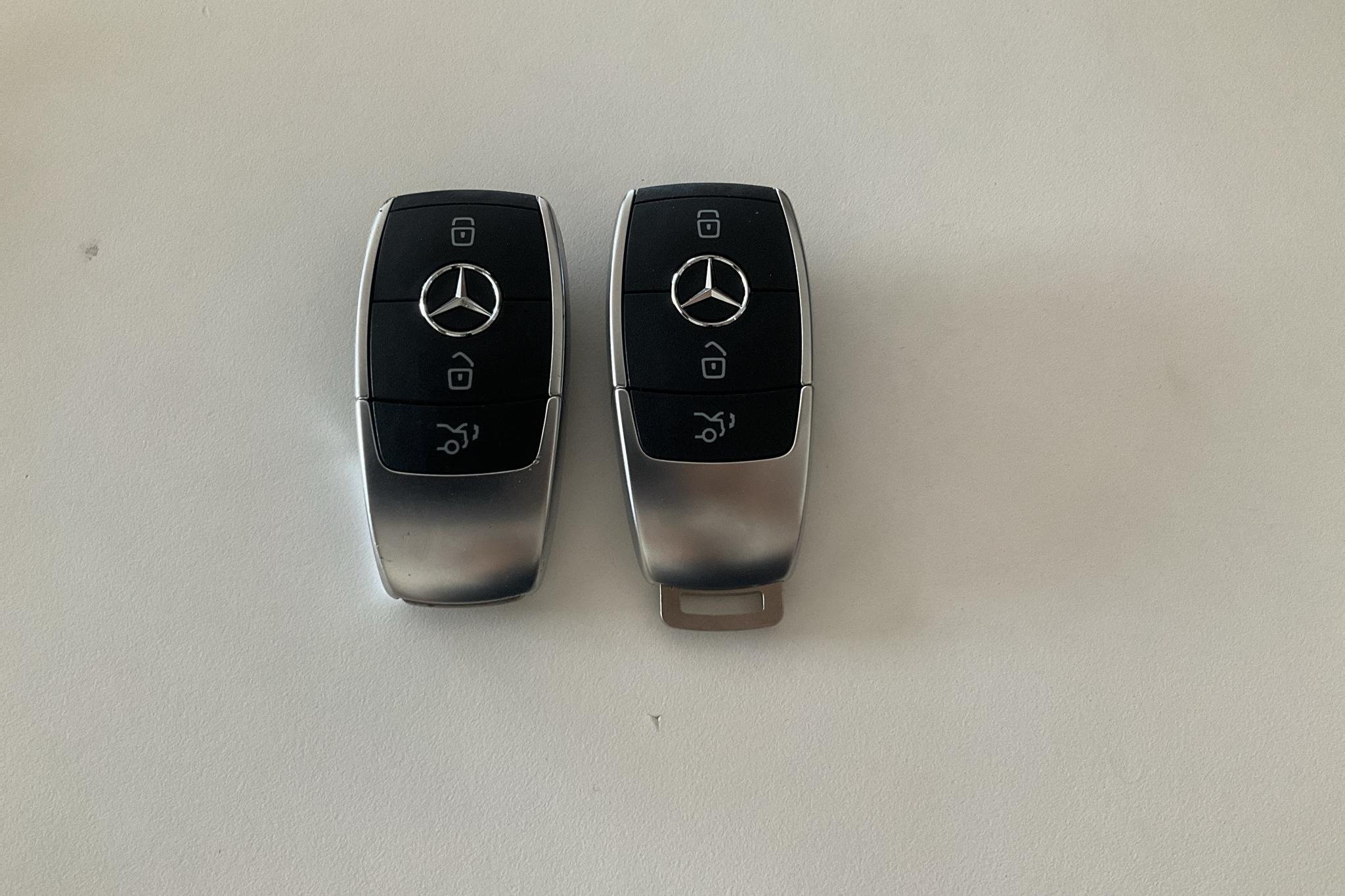 Mercedes EQA 250 H243 (190hk) - 36 610 km - Automatyczna - biały - 2022