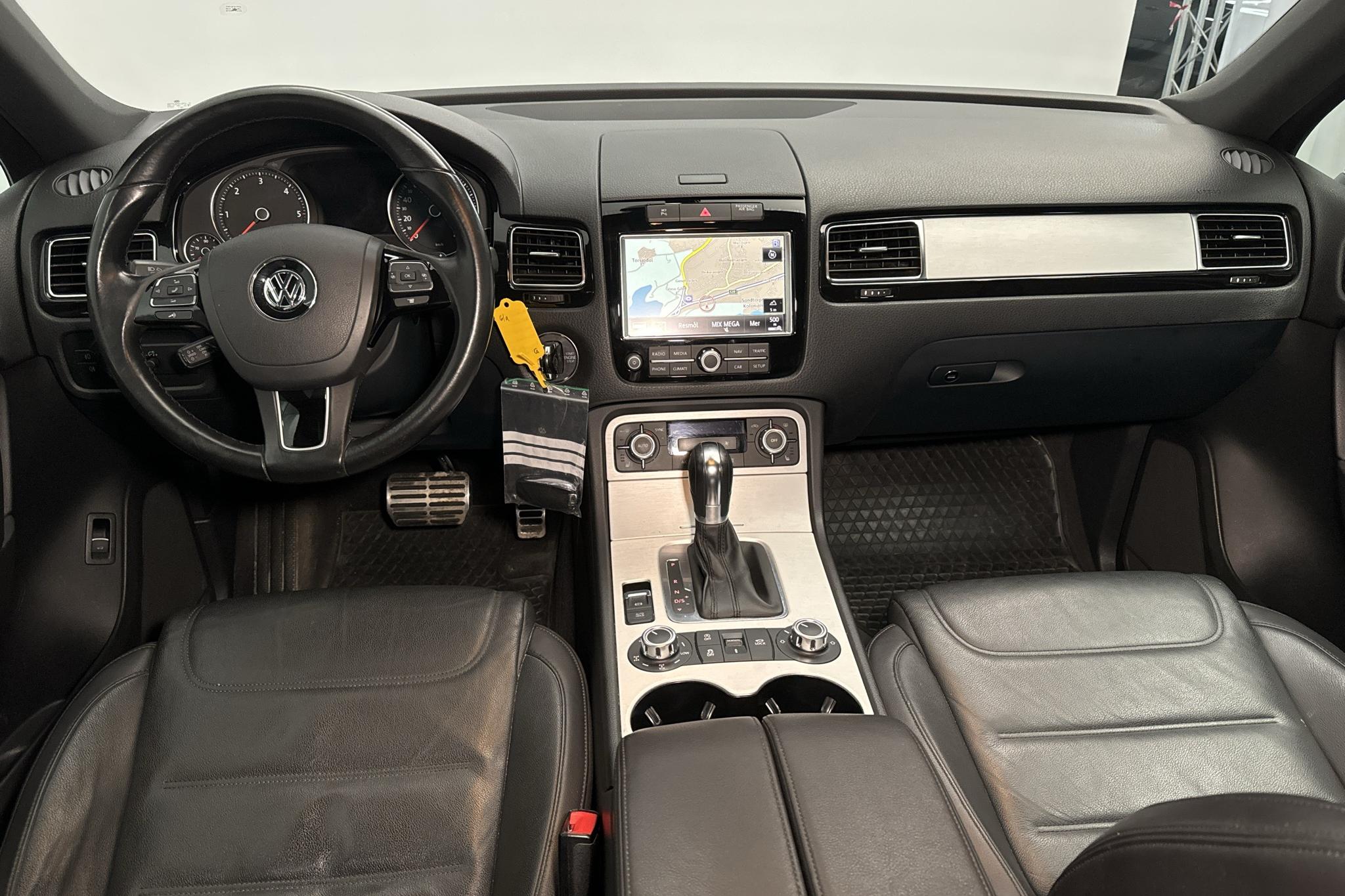 VW Touareg V6 TDI BlueMotion Technology (245hk) - 179 060 km - Automatyczna - czarny - 2014