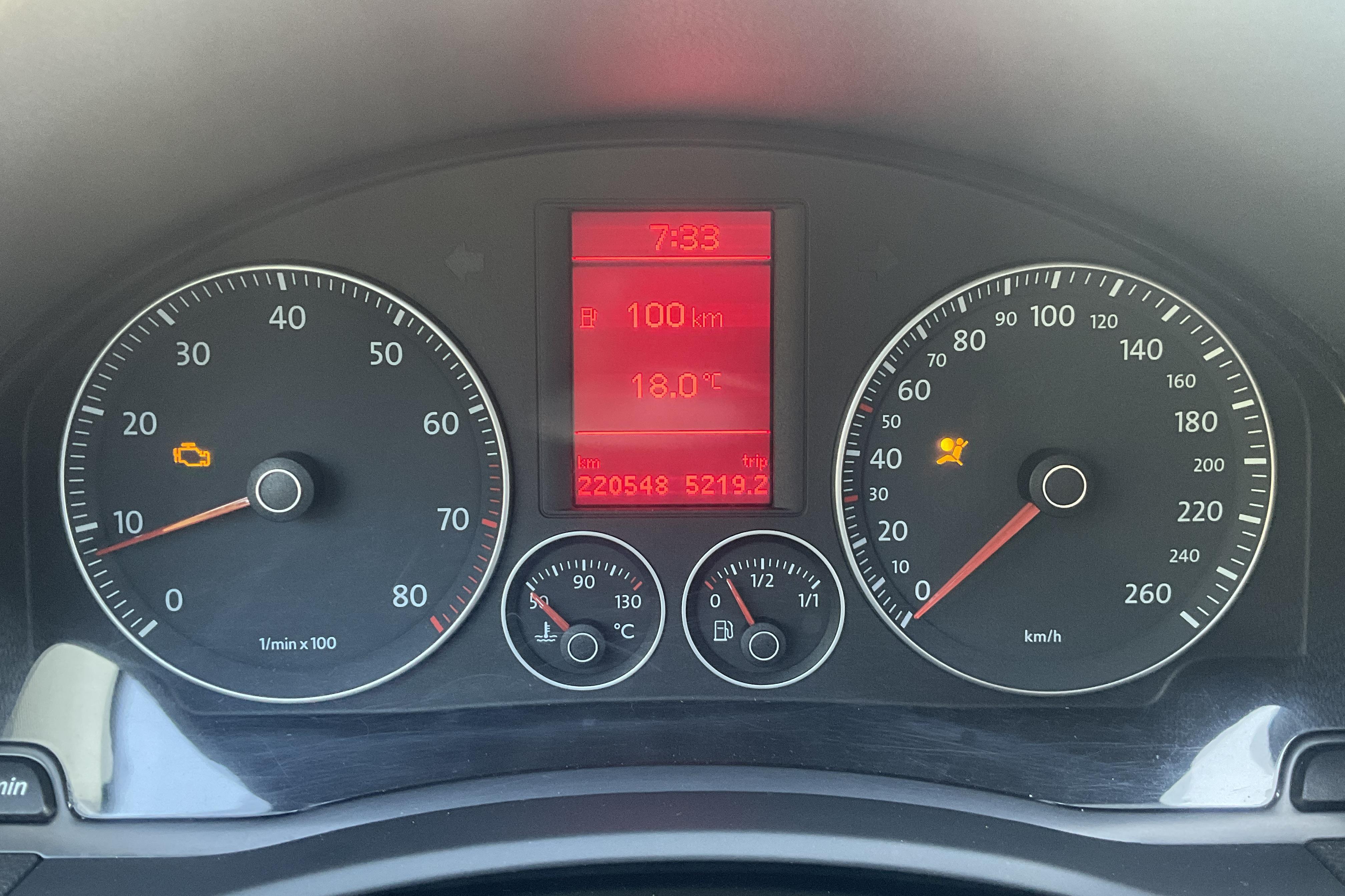 VW Golf A5 1.6 5dr (102hk) - 220 550 km - Käsitsi - hõbe - 2007