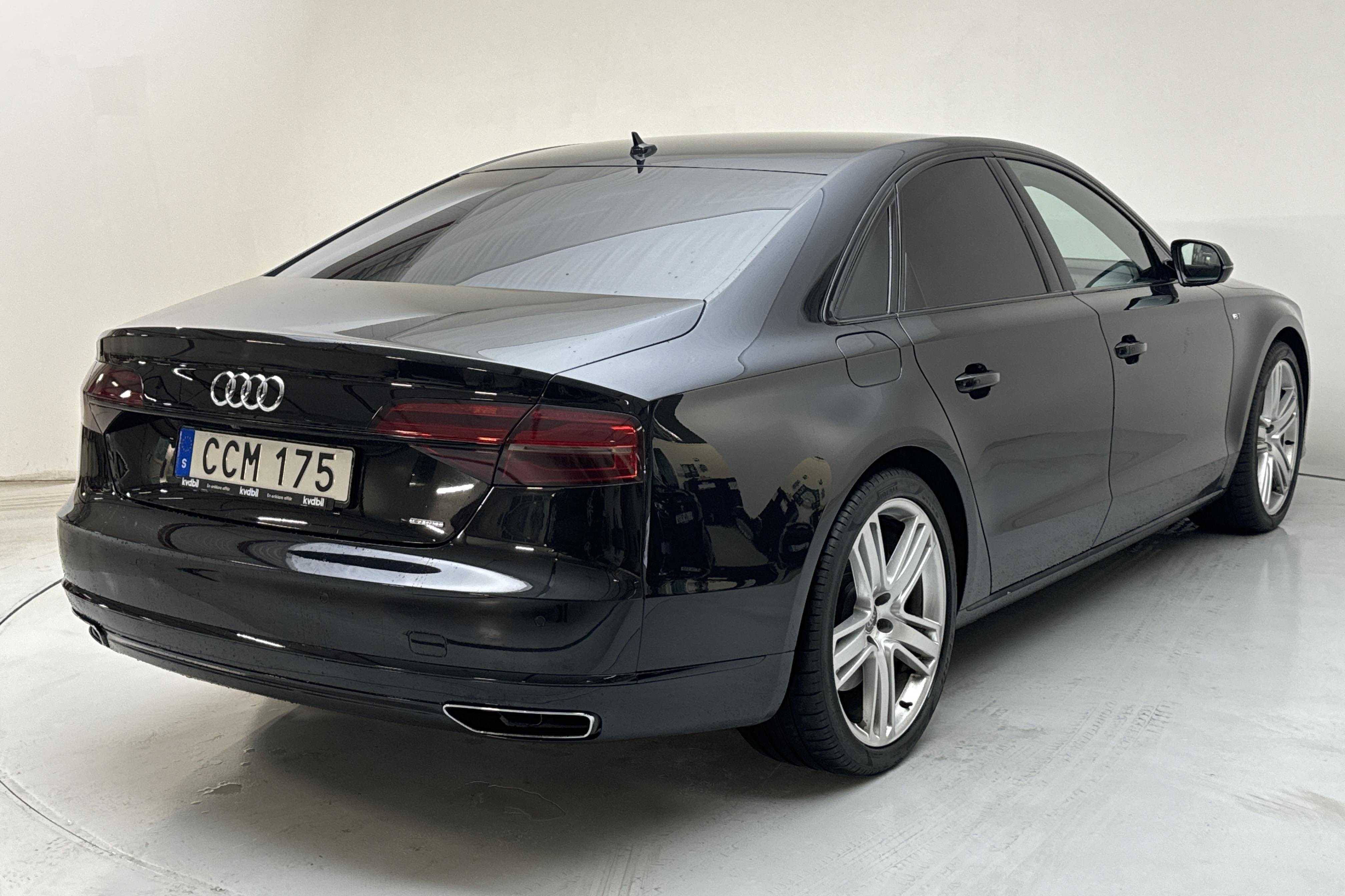 Audi A8 4.2 TDI quattro (385hk) - 165 130 km - Automatyczna - czarny - 2014