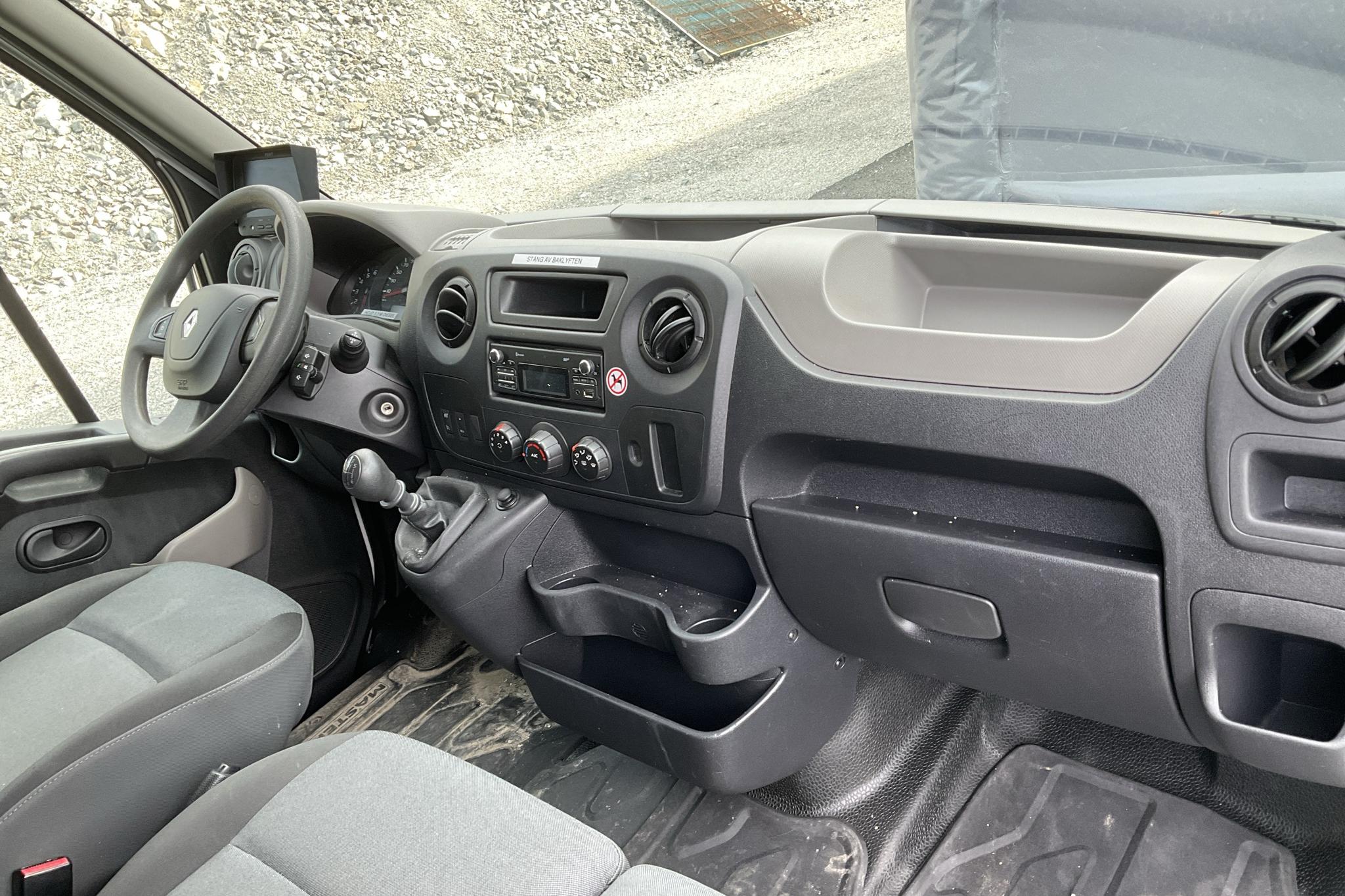 Renault Master 2.3 dCi Volymskåp 2WD (130hk) - 90 300 km - Manuaalinen - valkoinen - 2017