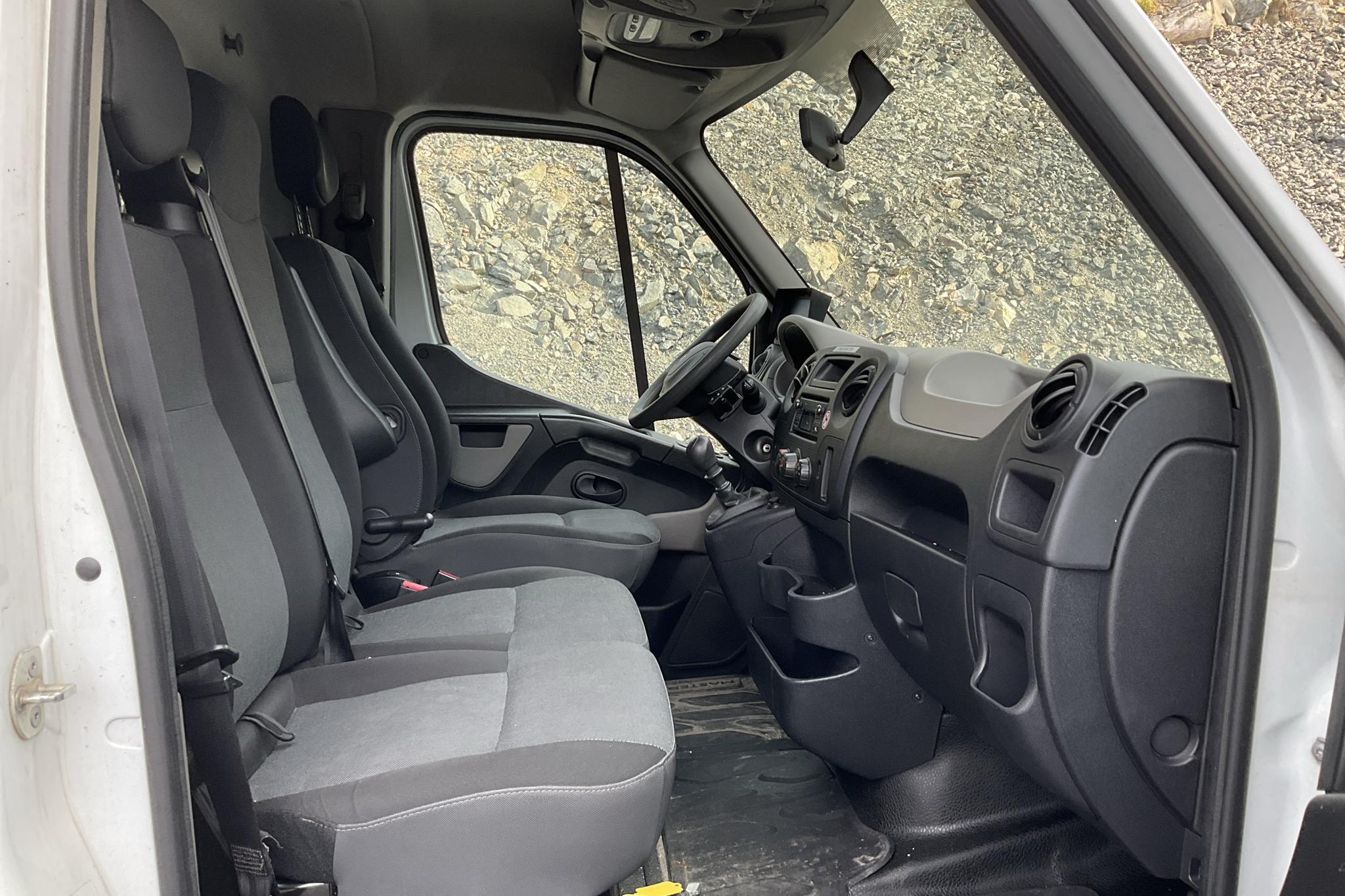 Renault Master 2.3 dCi Volymskåp 2WD (130hk) - 90 300 km - Manualna - biały - 2017