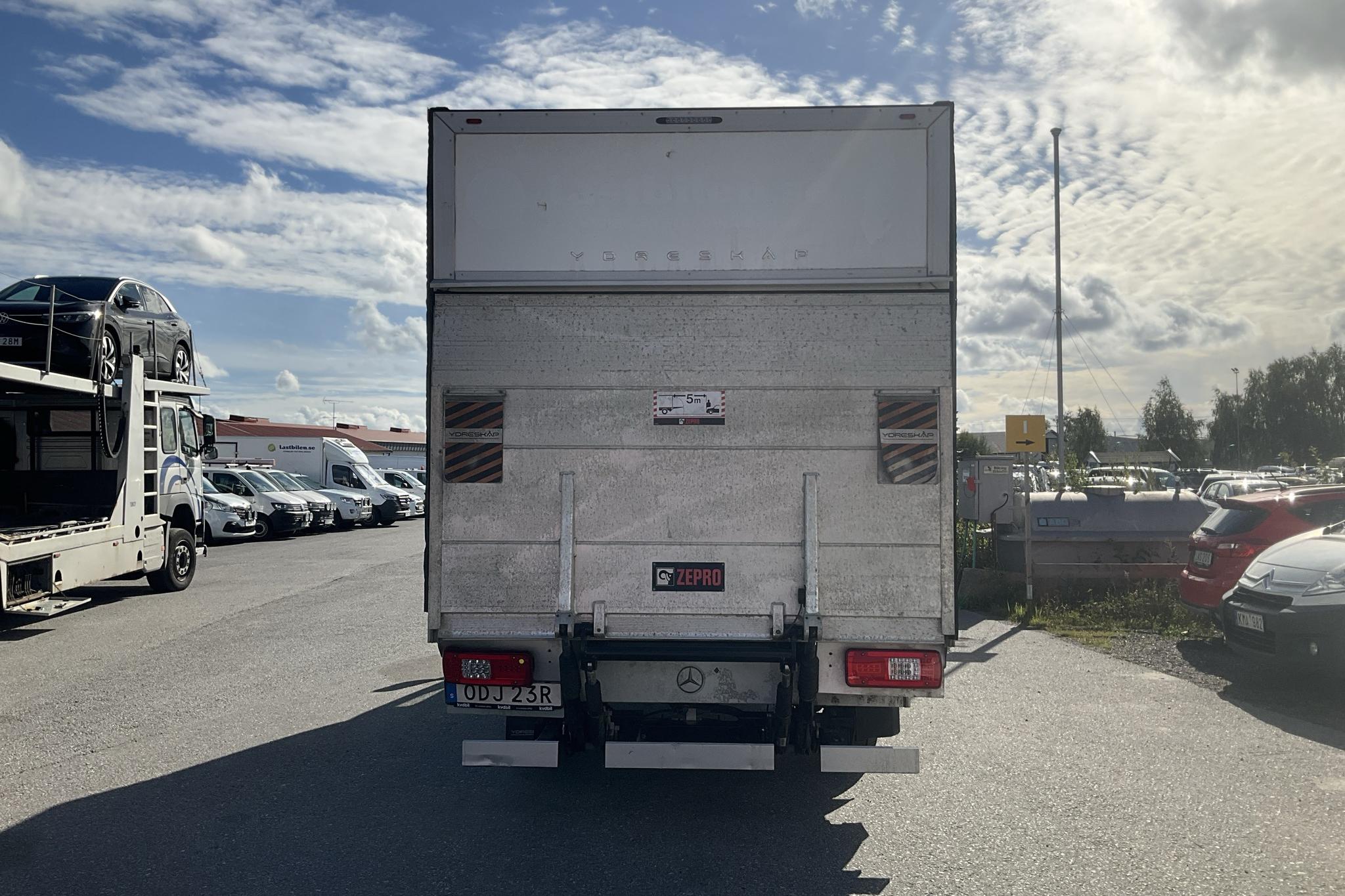 Mercedes Sprinter 317 CDI Volymskåp RWD (170hk) - 6 803 mil - Automat - vit - 2023