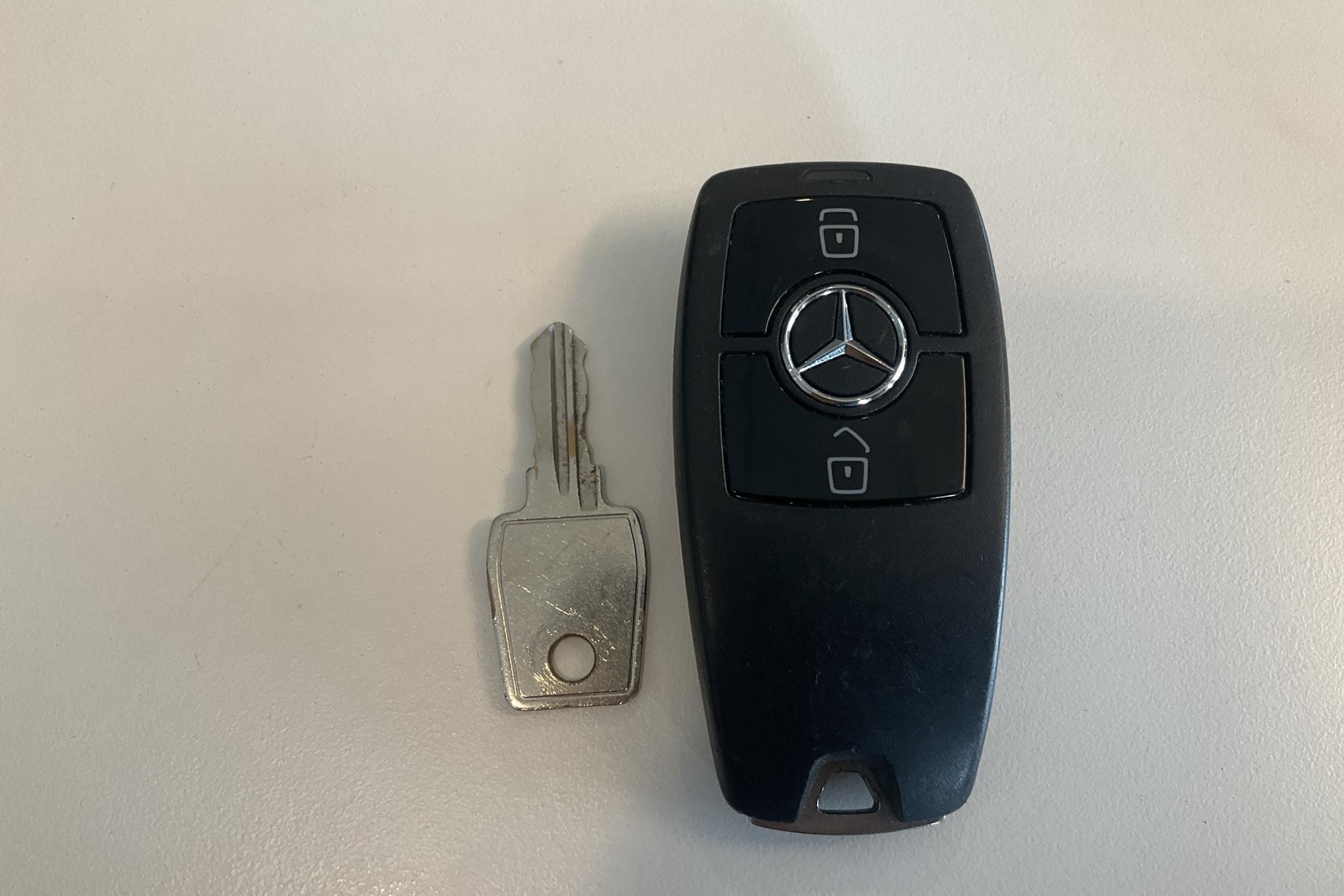 Mercedes Sprinter 317 CDI Volymskåp RWD (170hk) - 68 030 km - Automaatne - valge - 2023