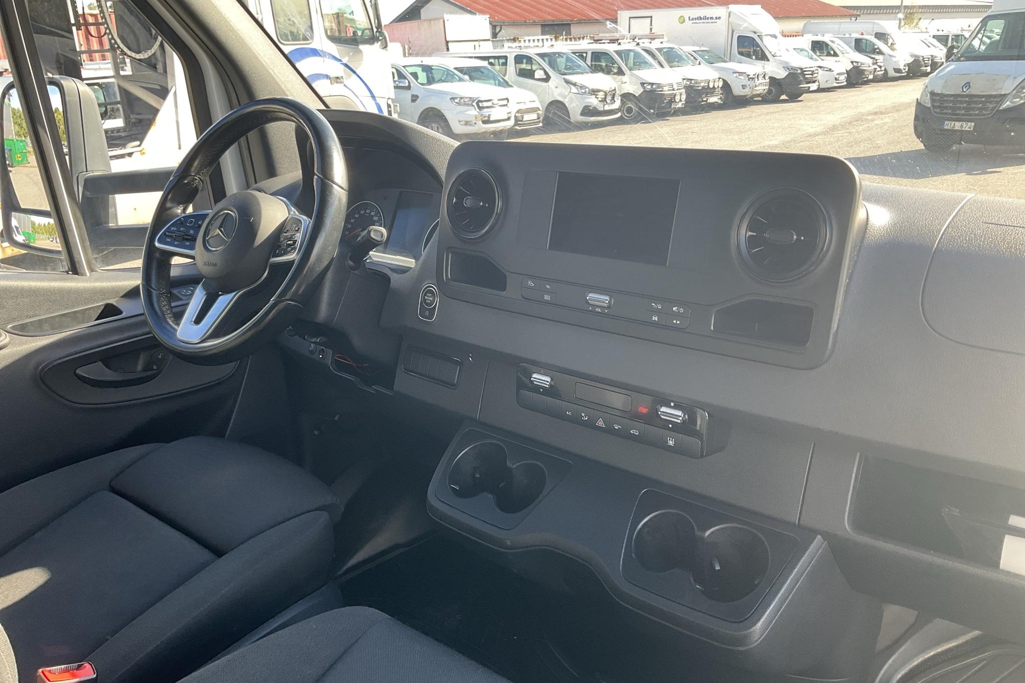 Mercedes Sprinter 317 CDI Volymskåp RWD (170hk) - 6 803 mil - Automat - vit - 2023