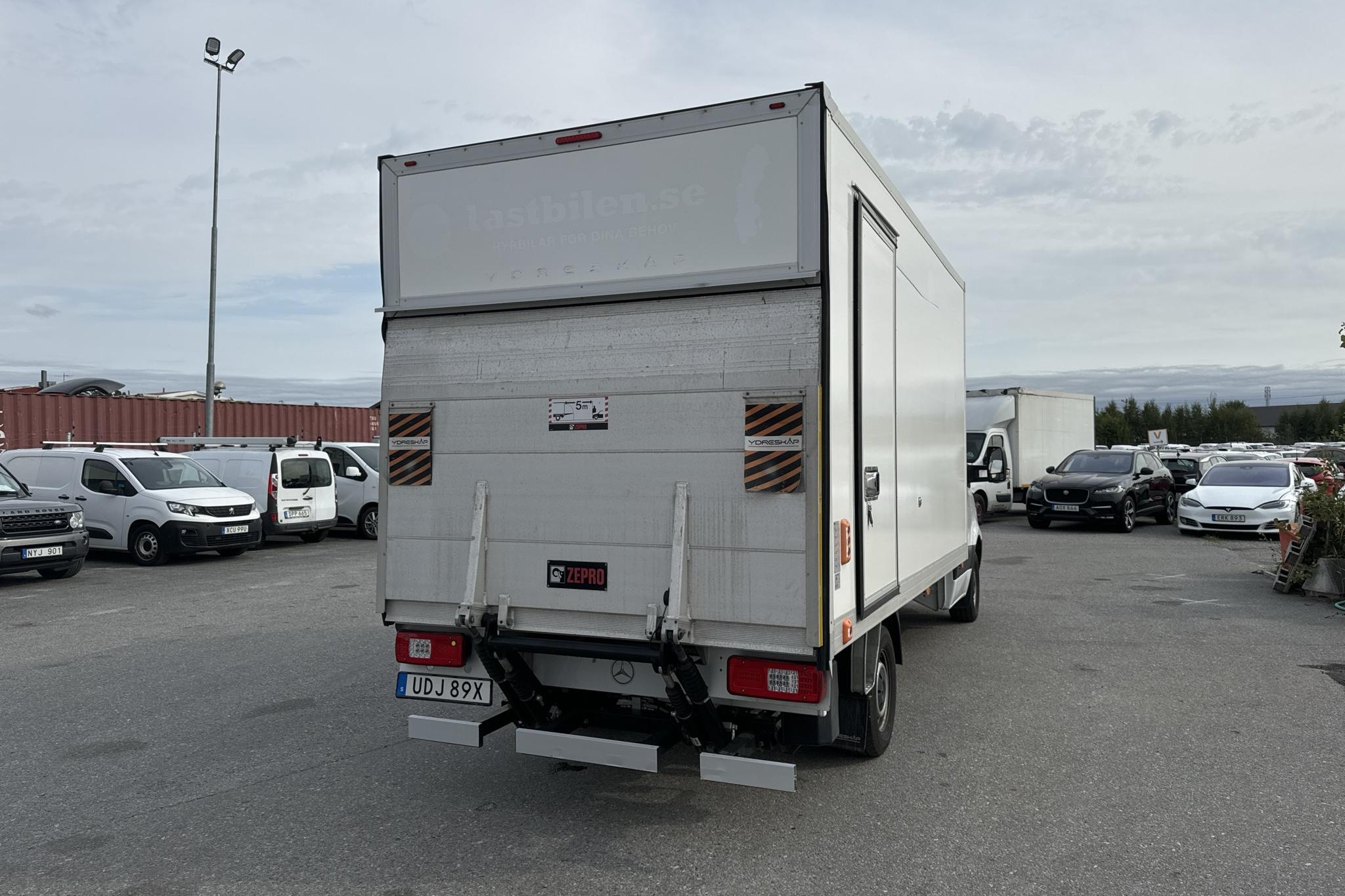 Mercedes Sprinter 317 CDI Volymskåp RWD (170hk) - 56 480 km - Automatyczna - biały - 2023