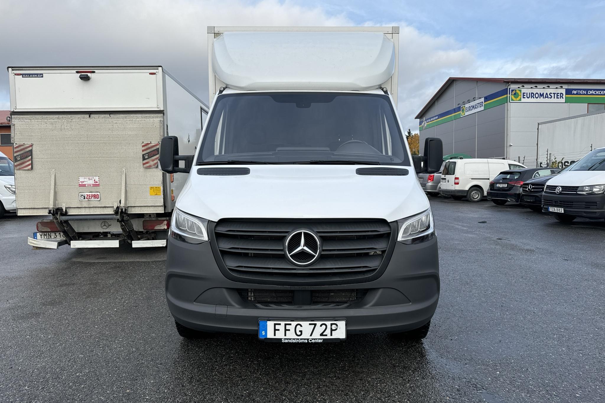 Mercedes Sprinter 317 CDI Volymskåp RWD (170hk) - 4 669 mil - Automat - vit - 2023