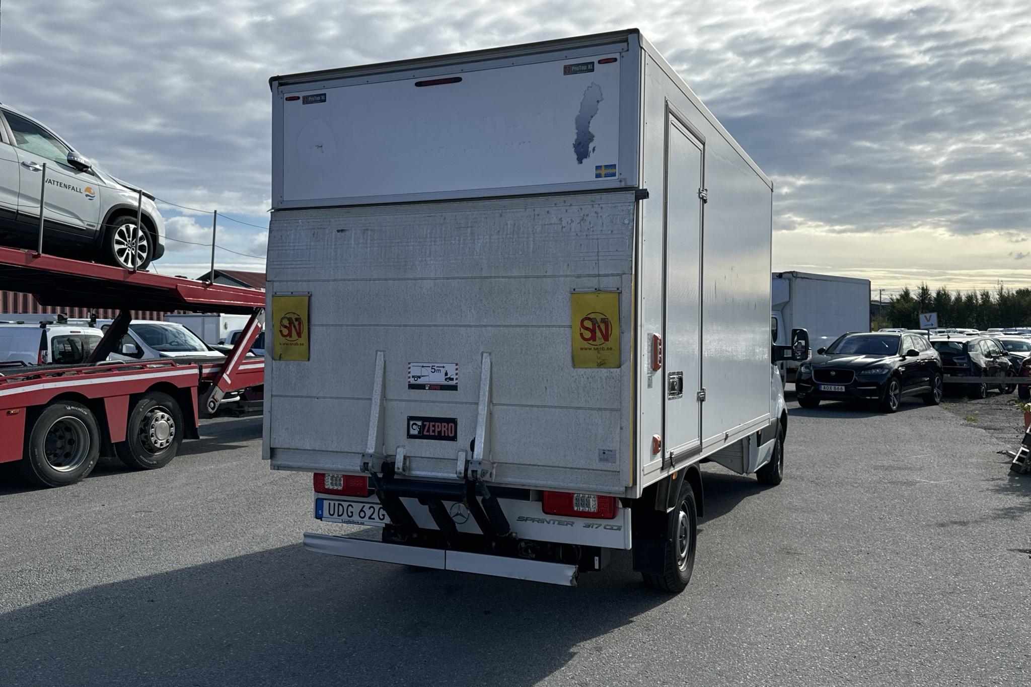 Mercedes Sprinter 317 CDI Chassi RWD (170hk) - 95 340 km - Automaattinen - valkoinen - 2023