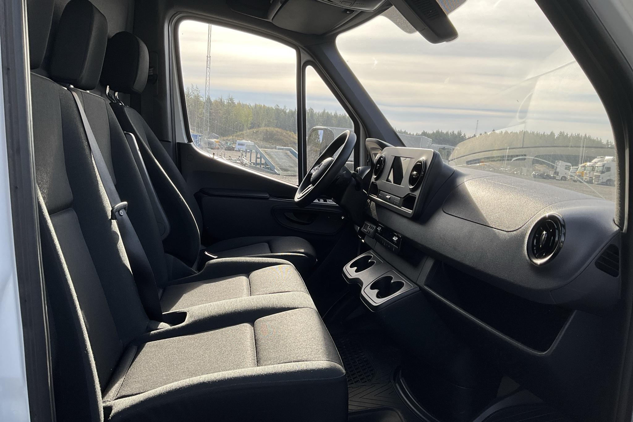 Mercedes Sprinter 317 CDI Volymskåp RWD (170hk) - 52 270 km - Automatic - white - 2023