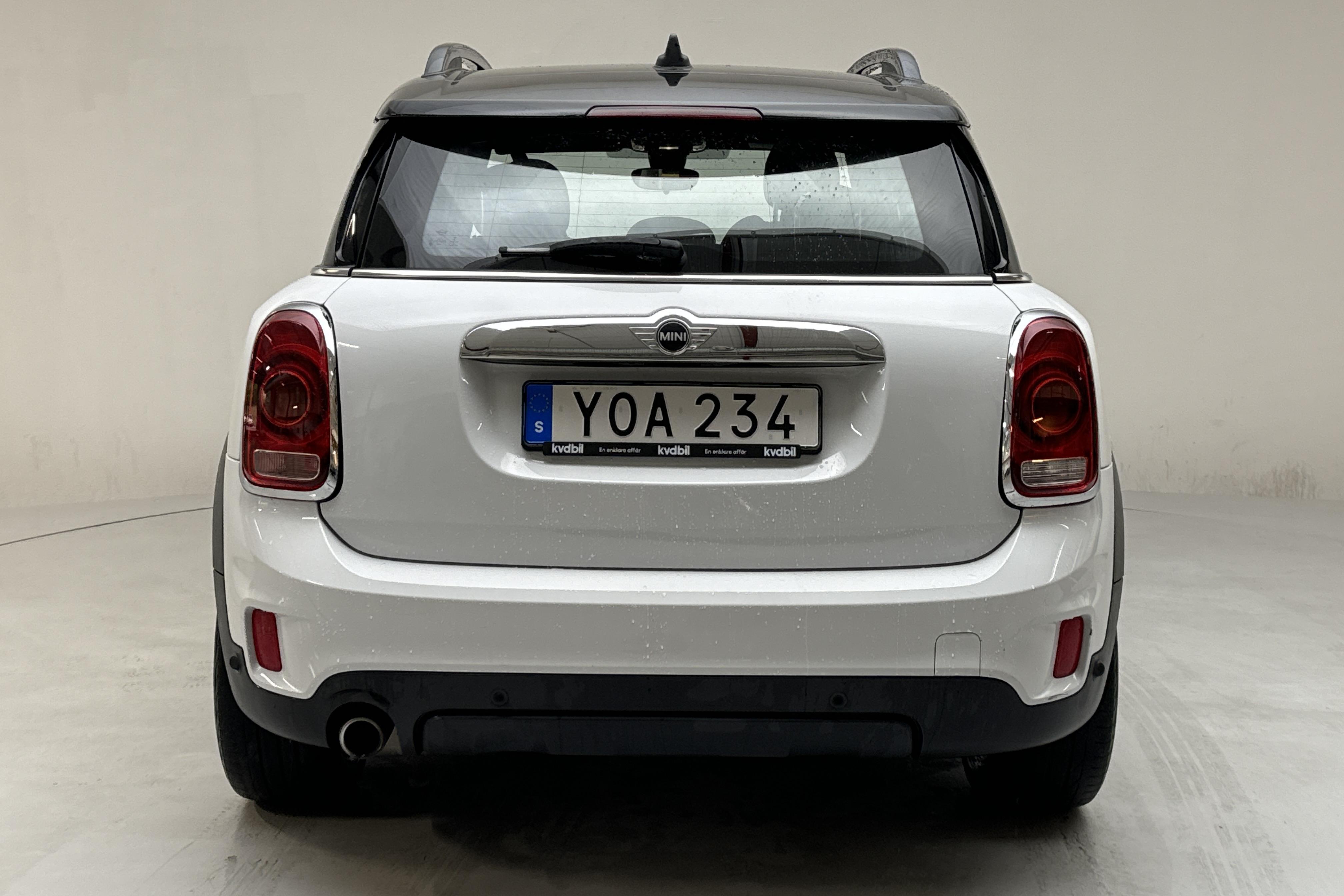 MINI Cooper D Countryman, F60 (150hk) - 105 270 km - Manual - white - 2017