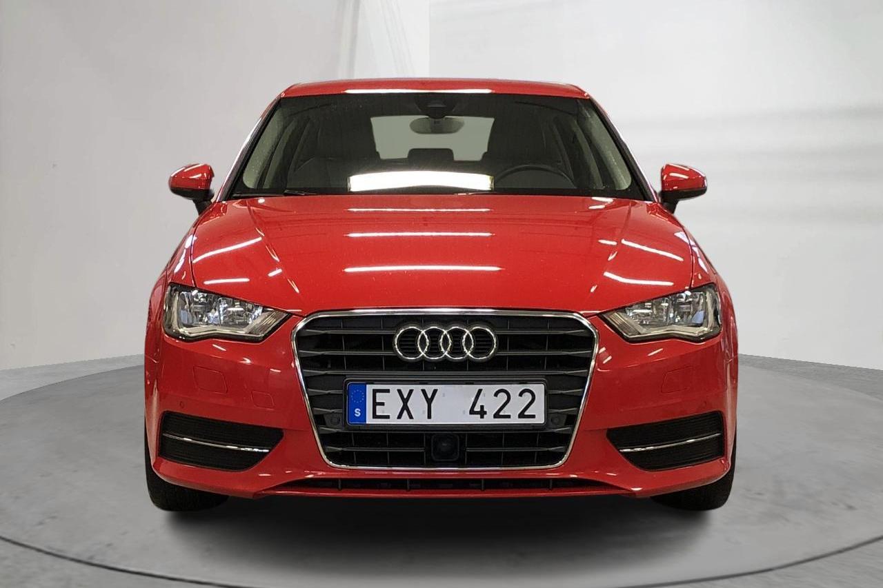 Audi A3 1.4 TFSI Sportback (122hk) - 54 770 km - Manualna - czerwony - 2013