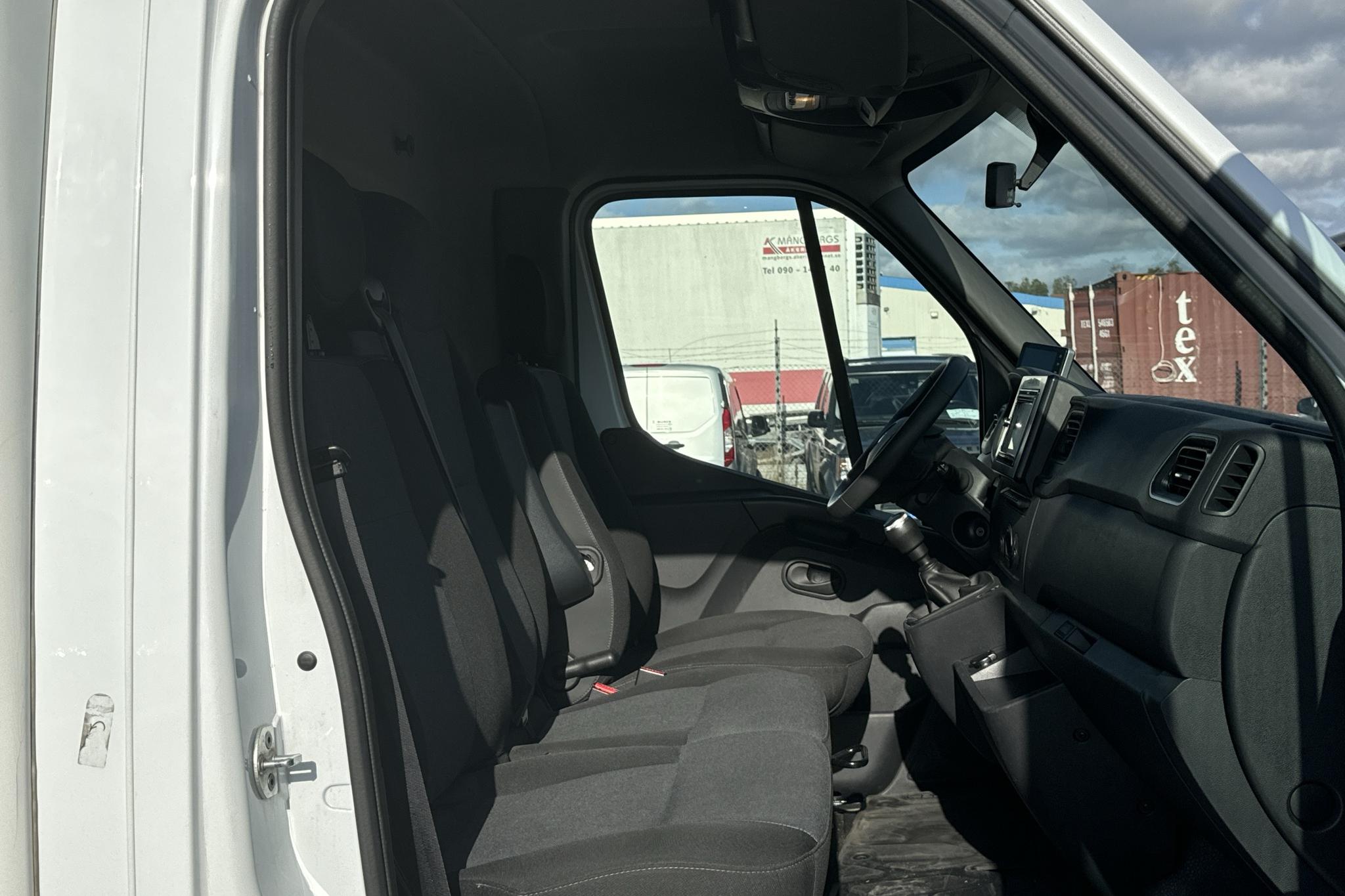 Renault Master 2.3 dCi Volymskåp 2WD (145hk) - 53 050 km - Käsitsi - valge - 2022