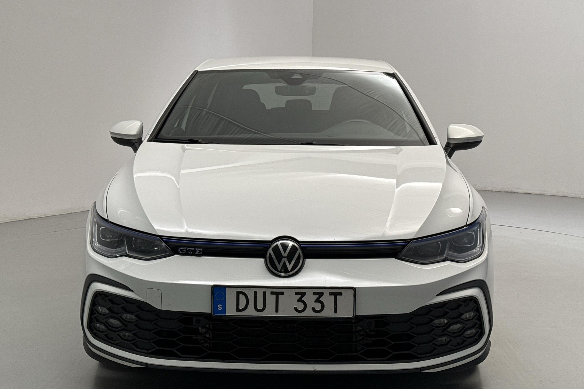 VW Golf VIII 1.4 eHybrid 5dr (204hk) - 14 001 mil - Automat - vit - 2021