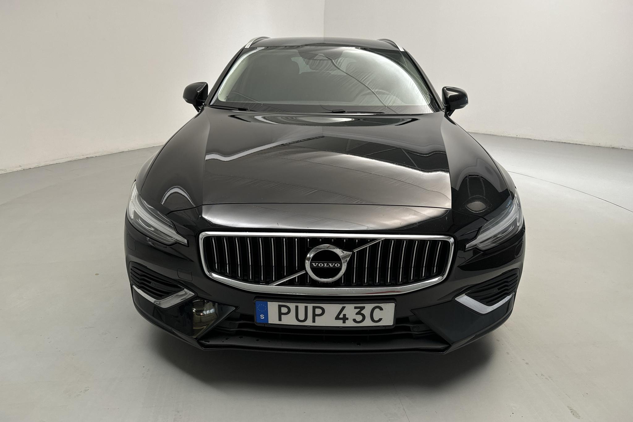 Volvo V60 T6 AWD Twin Engine (340hk) - 117 250 km - Automaatne - must - 2021