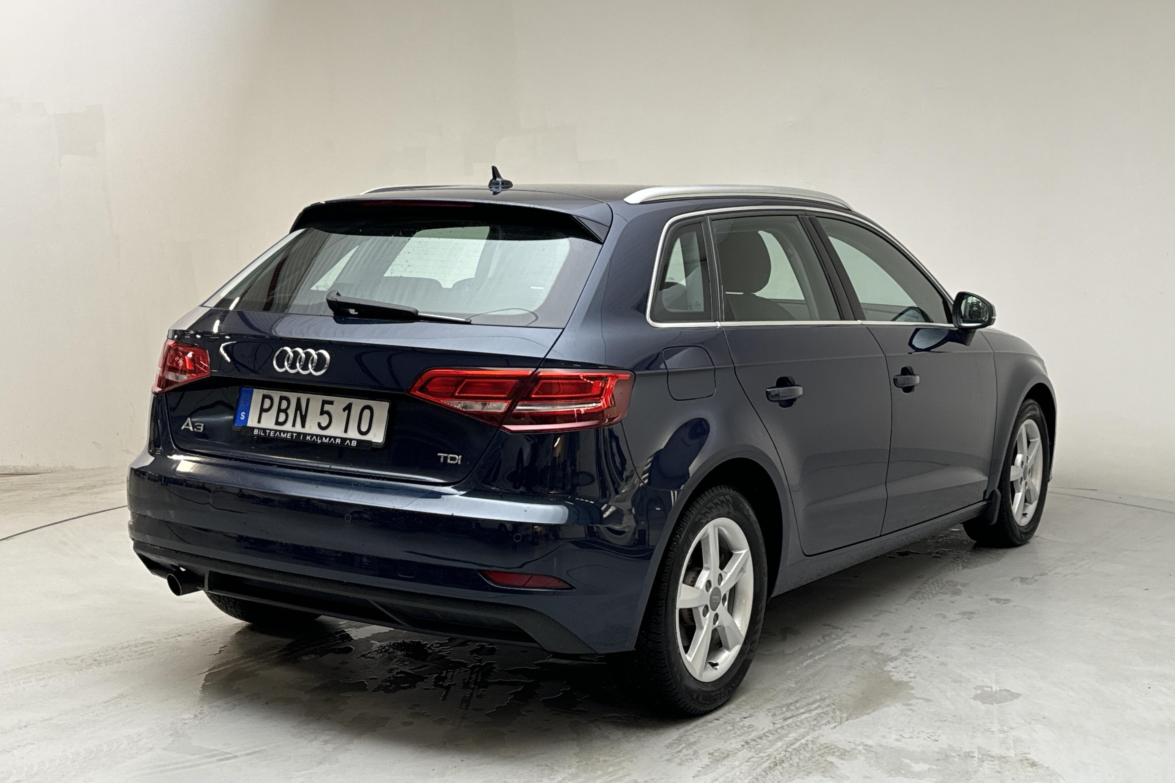 Audi A3 1.6 TDI Sportback (110hk) - 65 560 km - Manual - blue - 2017