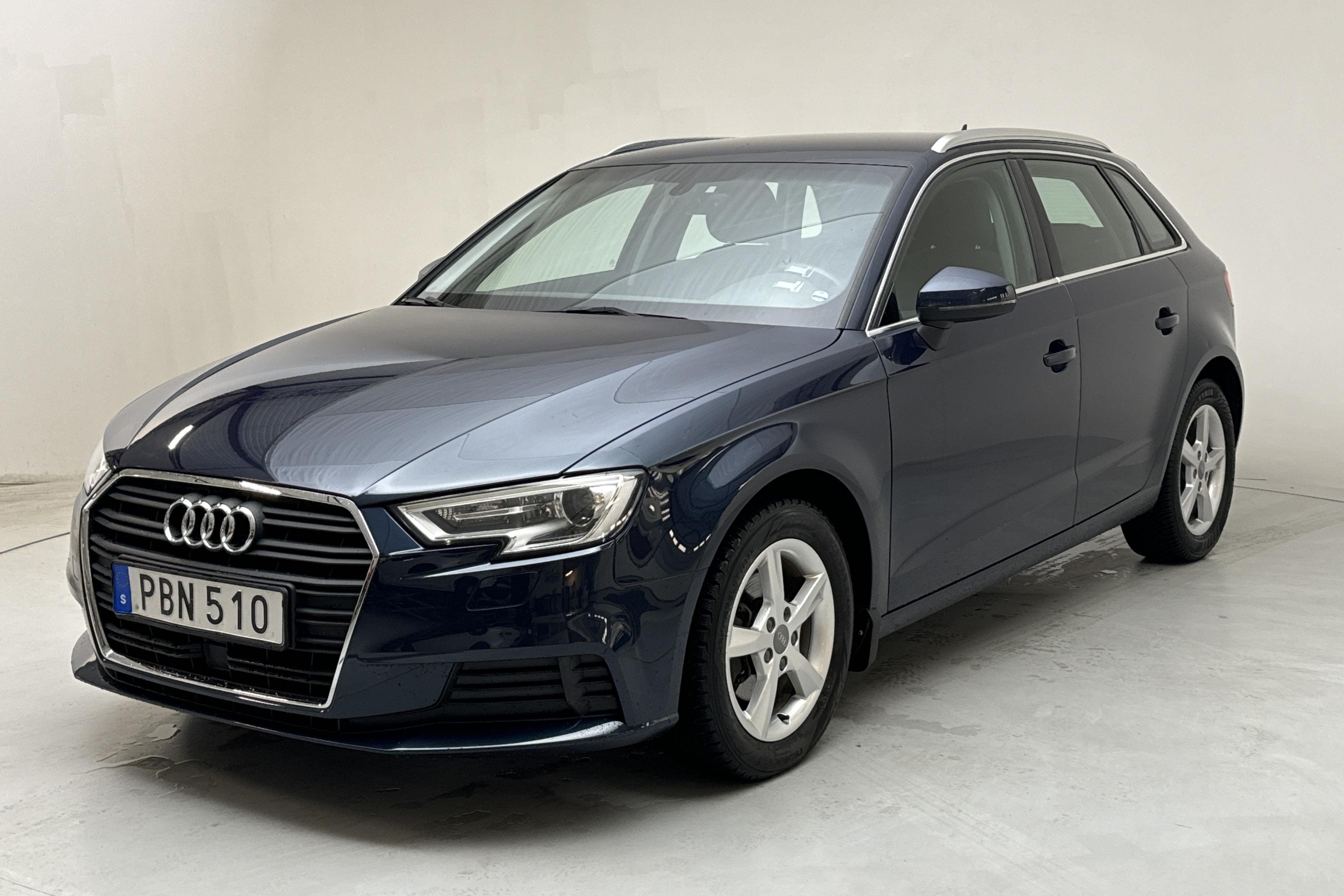 Audi A3 1.6 TDI Sportback (110hk) - 65 560 km - Manual - blue - 2017