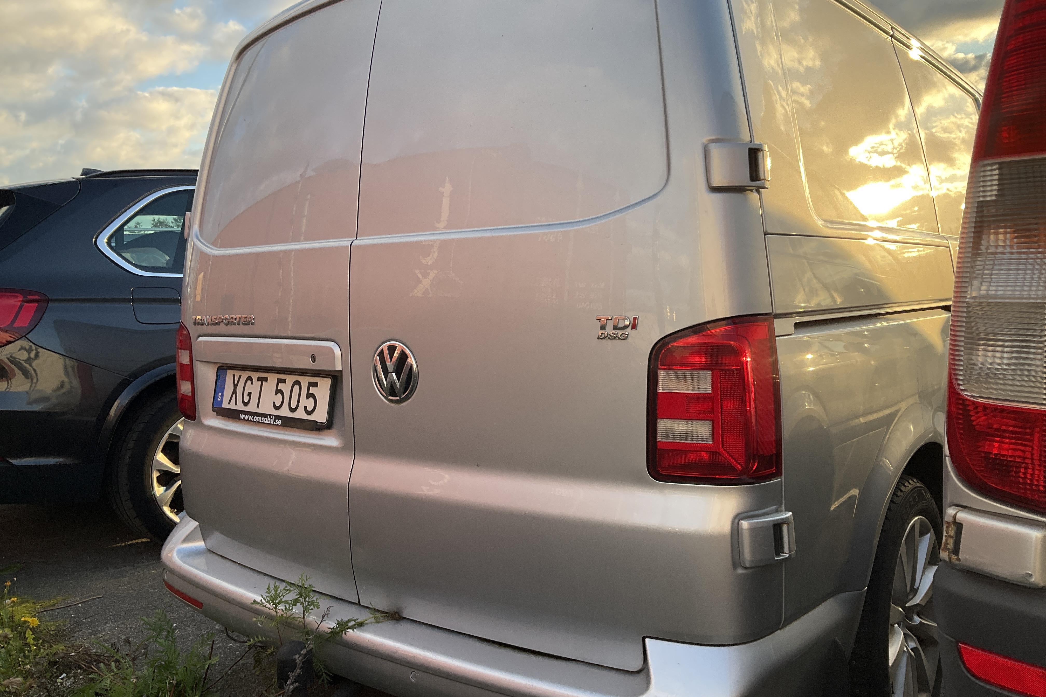 VW Transporter T6 2.0 TDI BMT Skåp (150hk) - 226 100 km - Automaattinen - hopea - 2017