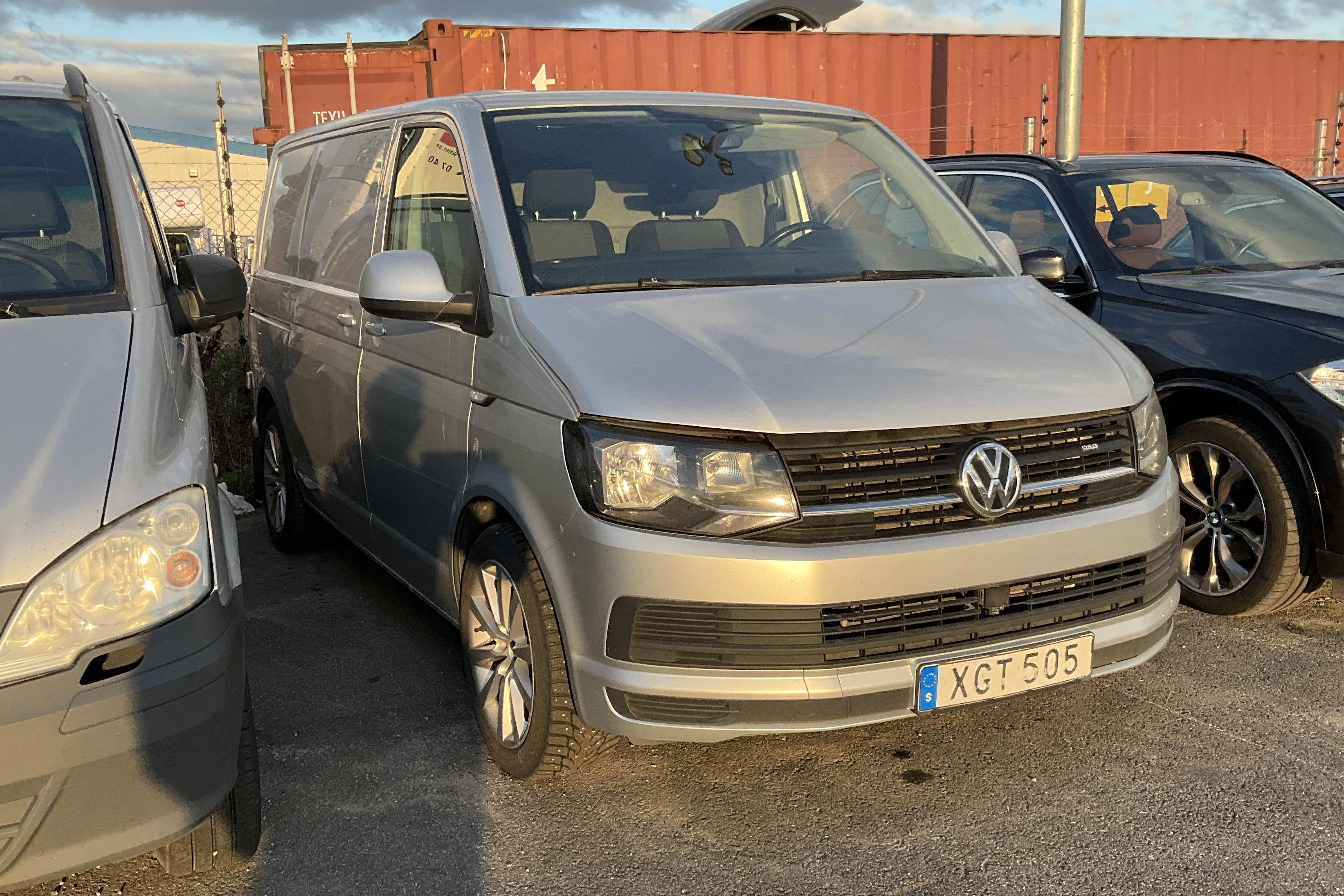 VW Transporter T6 2.0 TDI BMT Skåp (150hk) - 226 100 km - Automaattinen - hopea - 2017