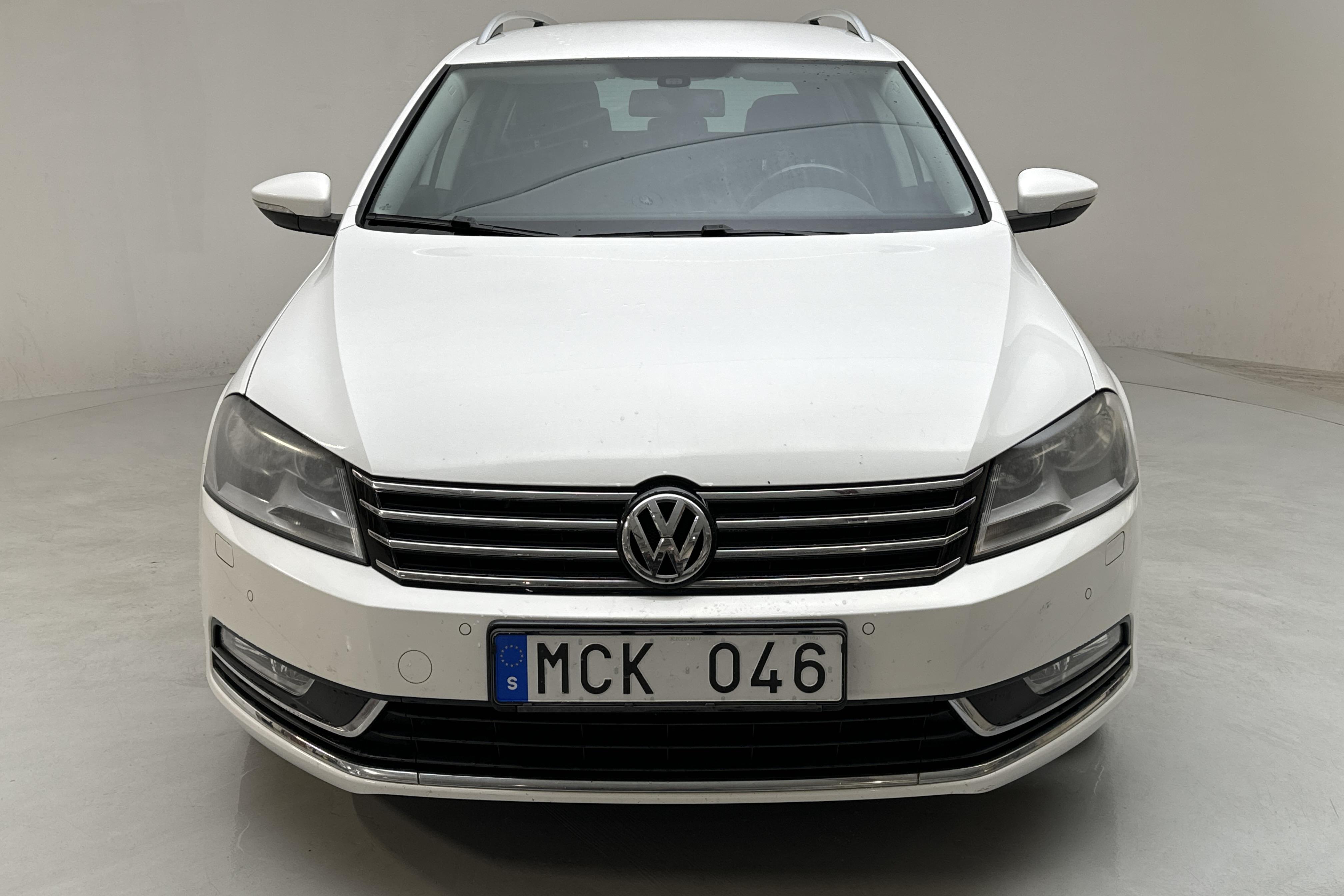 VW Passat 2.0 TDI BlueMotion Technology Variant (140hk) - 157 620 km - Käsitsi - valge - 2012