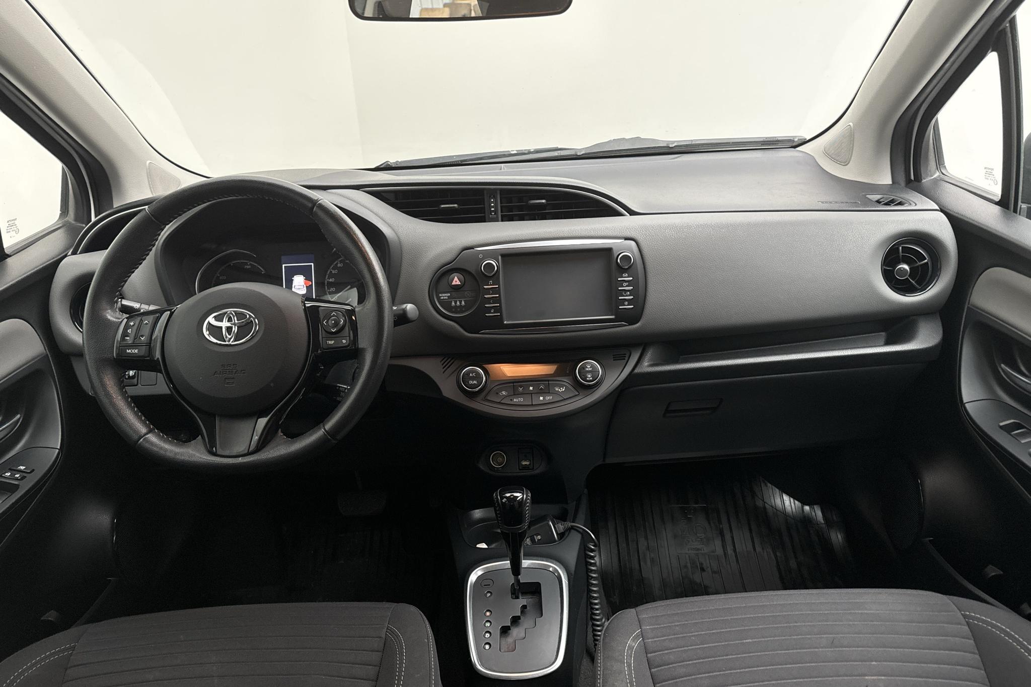 Toyota Yaris 1.5 Hybrid 5dr (101hk) - 72 120 km - Automaattinen - valkoinen - 2018