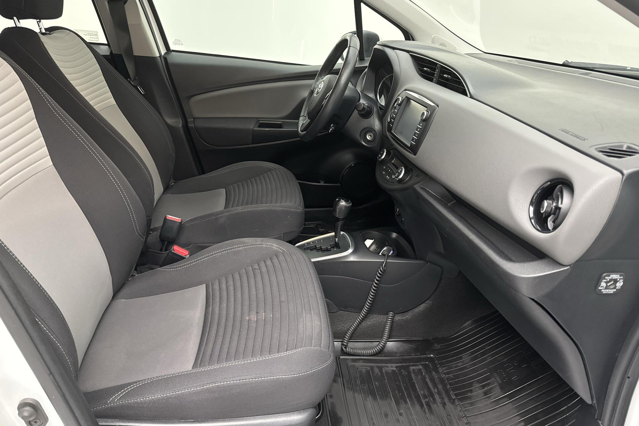 Toyota Yaris 1.5 Hybrid 5dr (101hk) - 72 120 km - Automaattinen - valkoinen - 2018